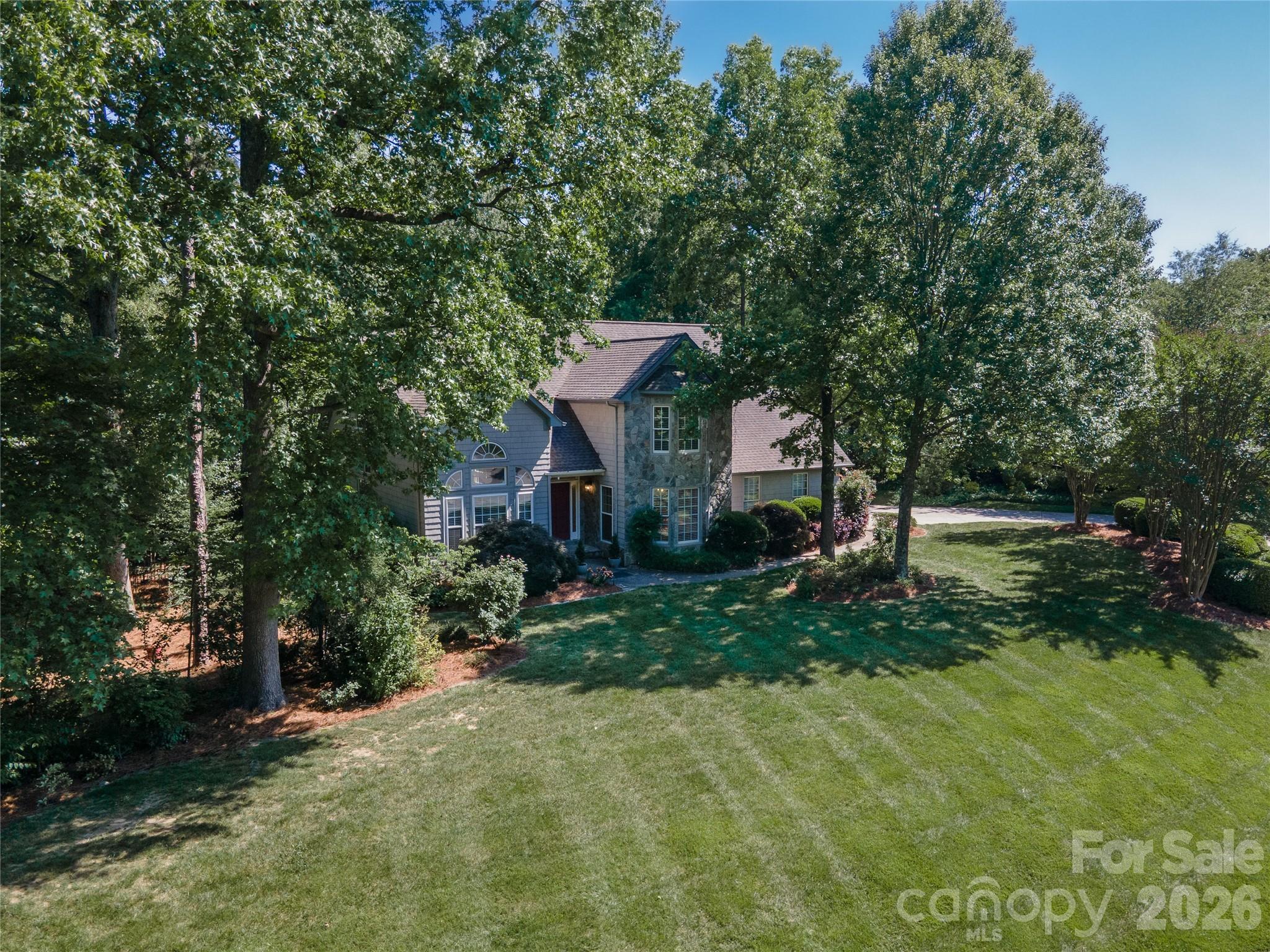 21121 Blakely Shores Drive Property Photo 3