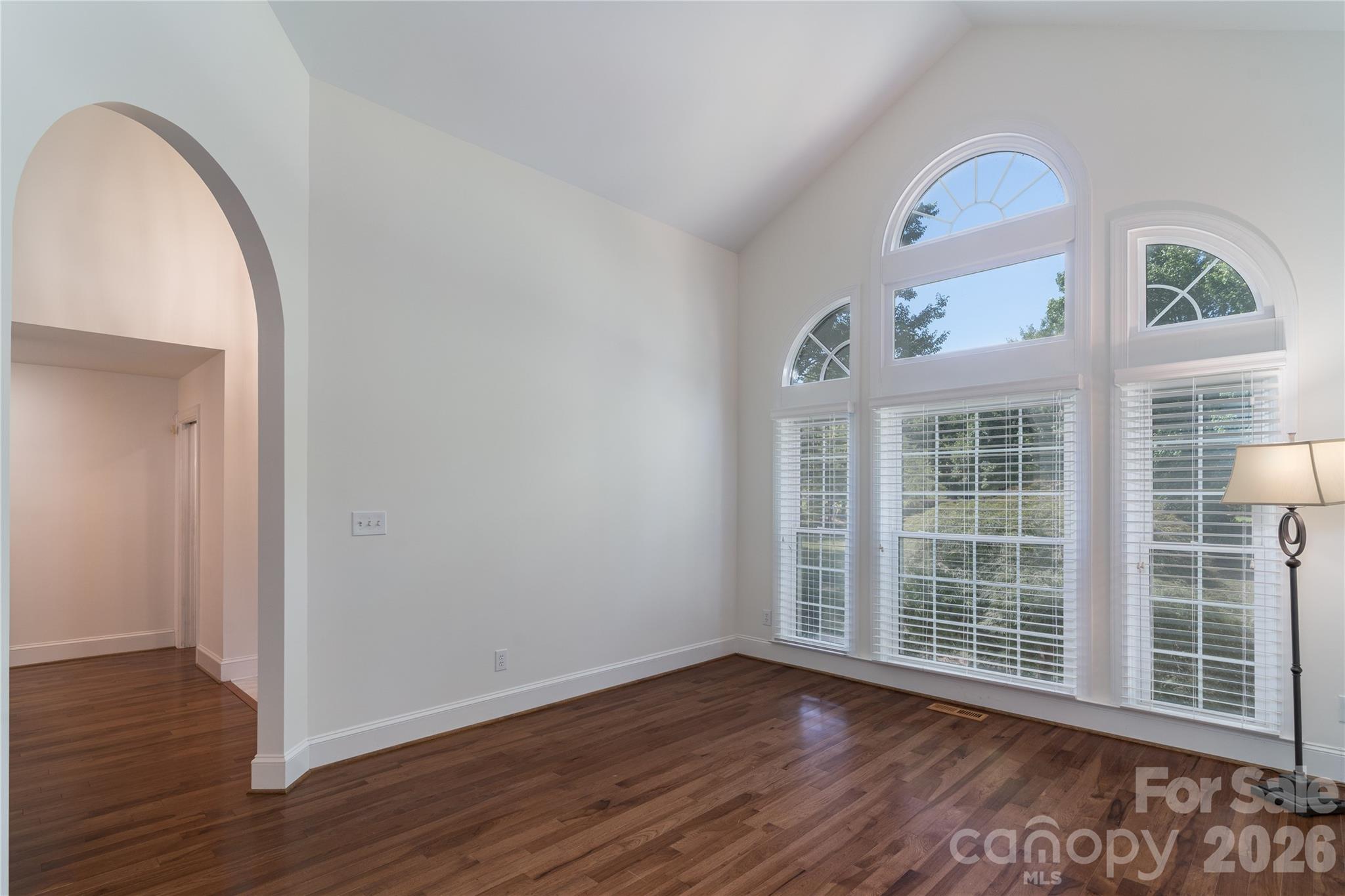 21121 Blakely Shores Drive Property Photo 7
