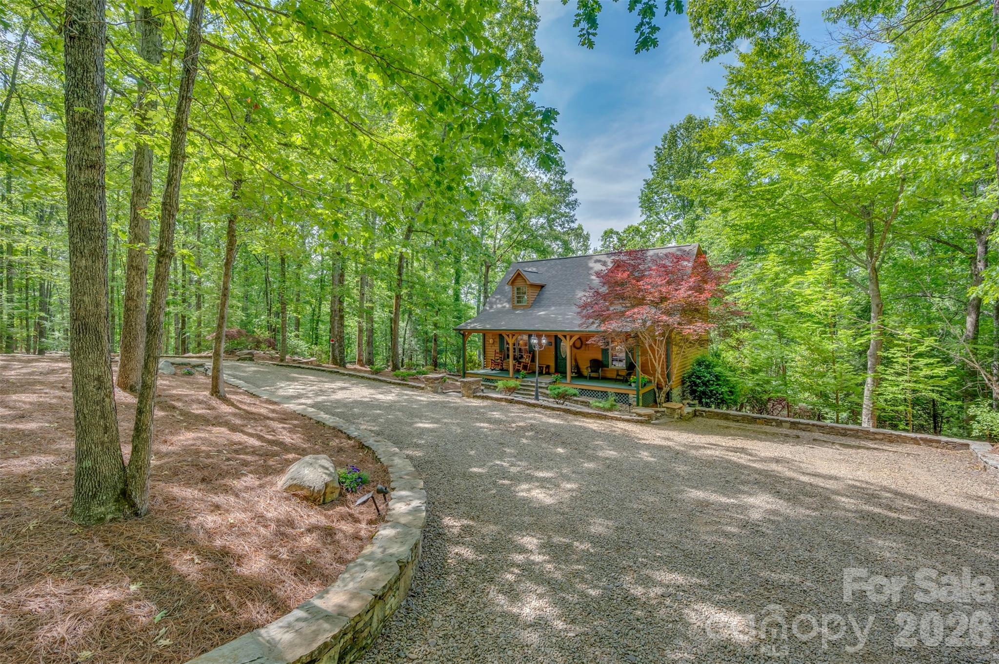 512 Indian Forest Drive Property Photo 2