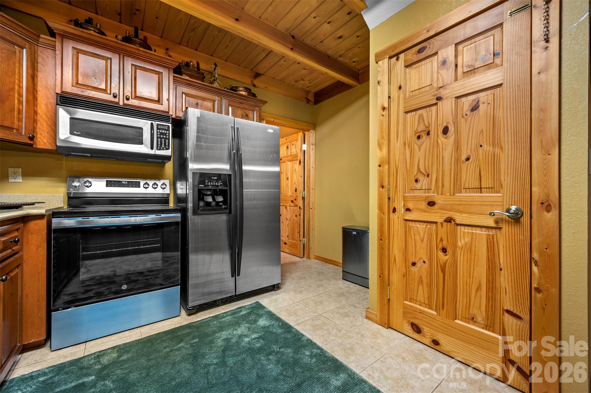 512 Indian Forest Drive Property Photo 17