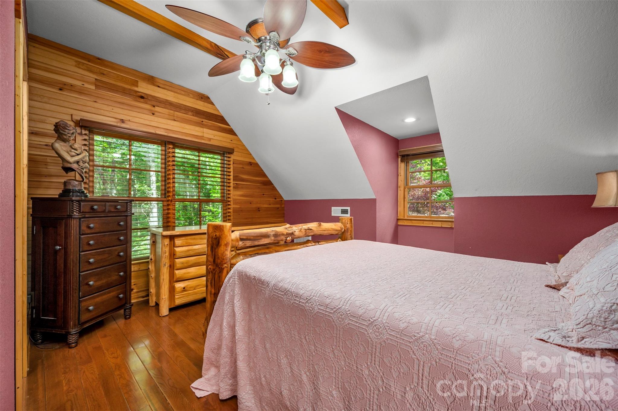 512 Indian Forest Drive Property Photo 25