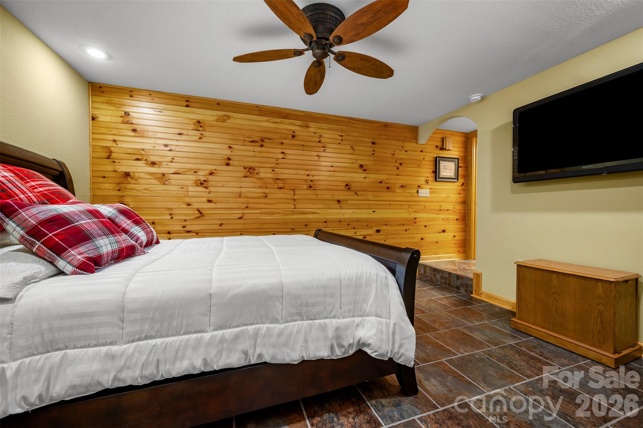 512 Indian Forest Drive Property Photo 29