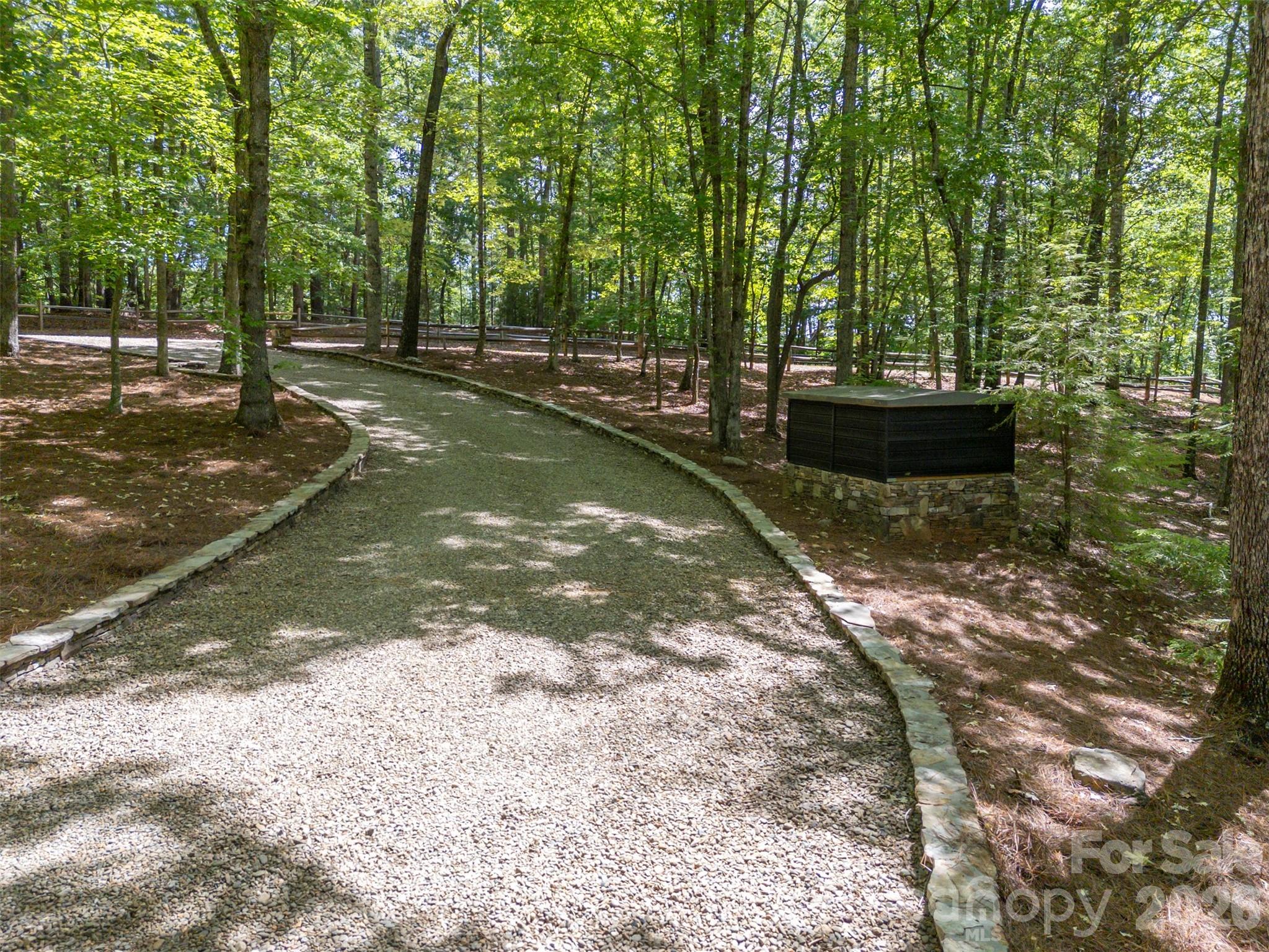 512 Indian Forest Drive Property Photo 48