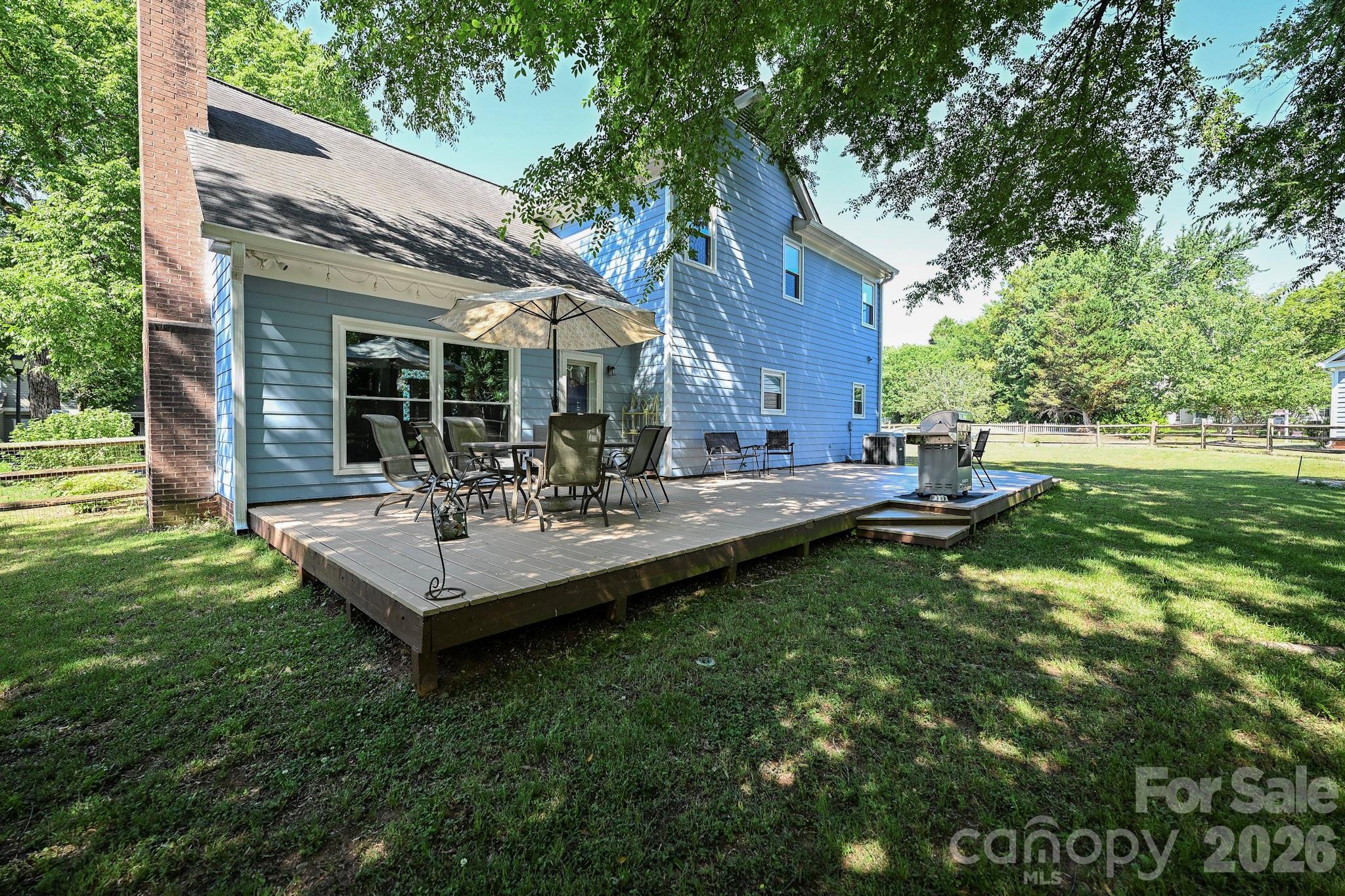 9101 Castlebay Drive Property Photo 3