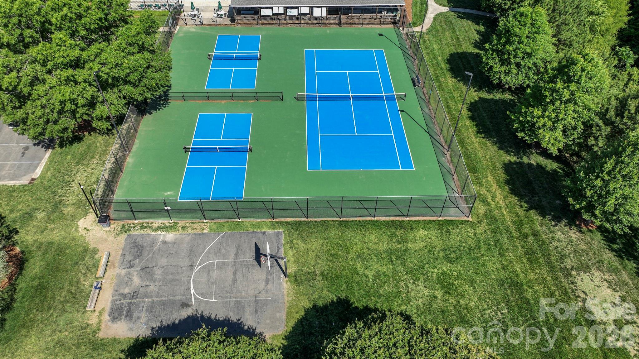 9101 Castlebay Drive Property Photo 19