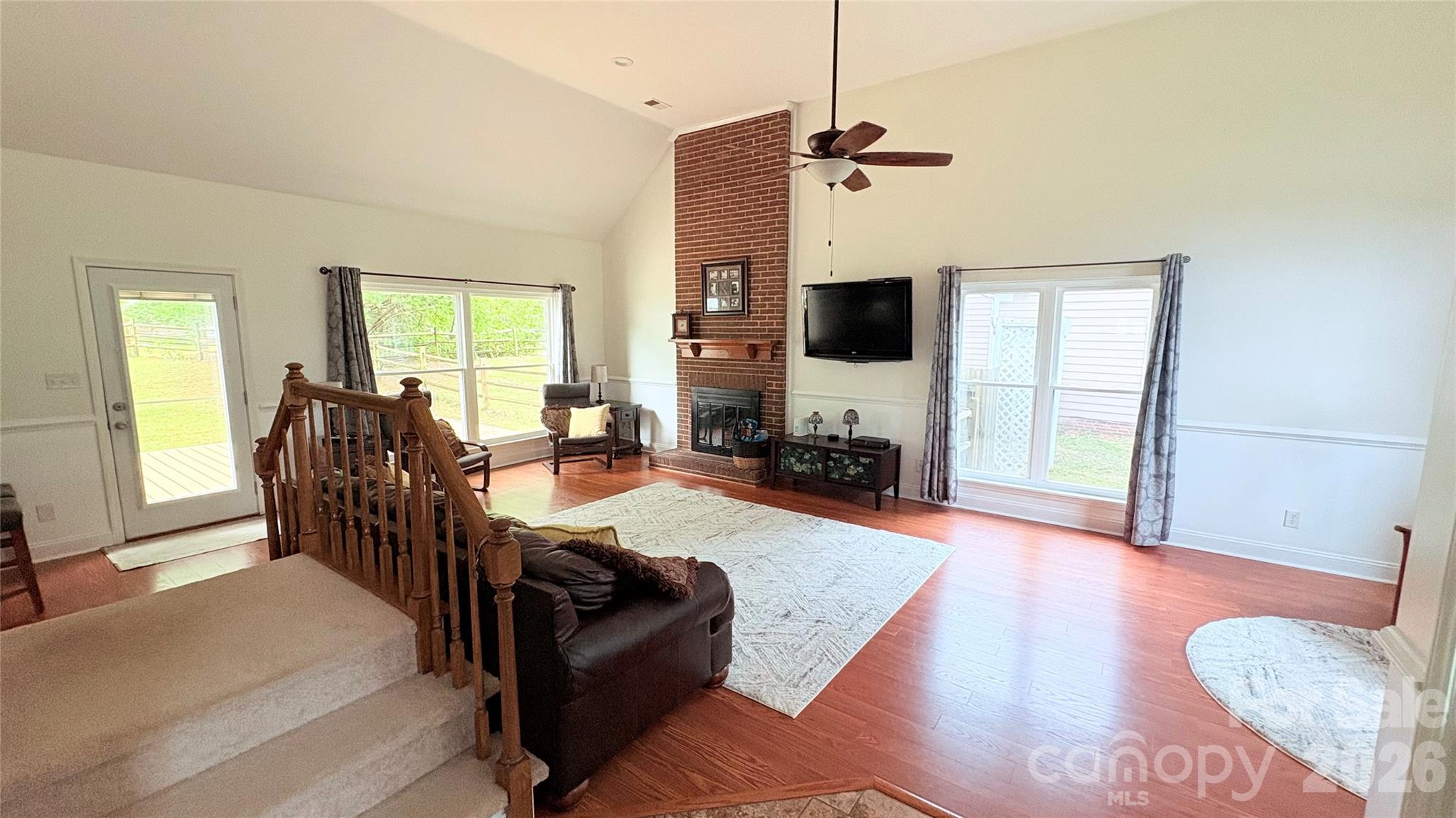 9101 Castlebay Drive Property Photo 24