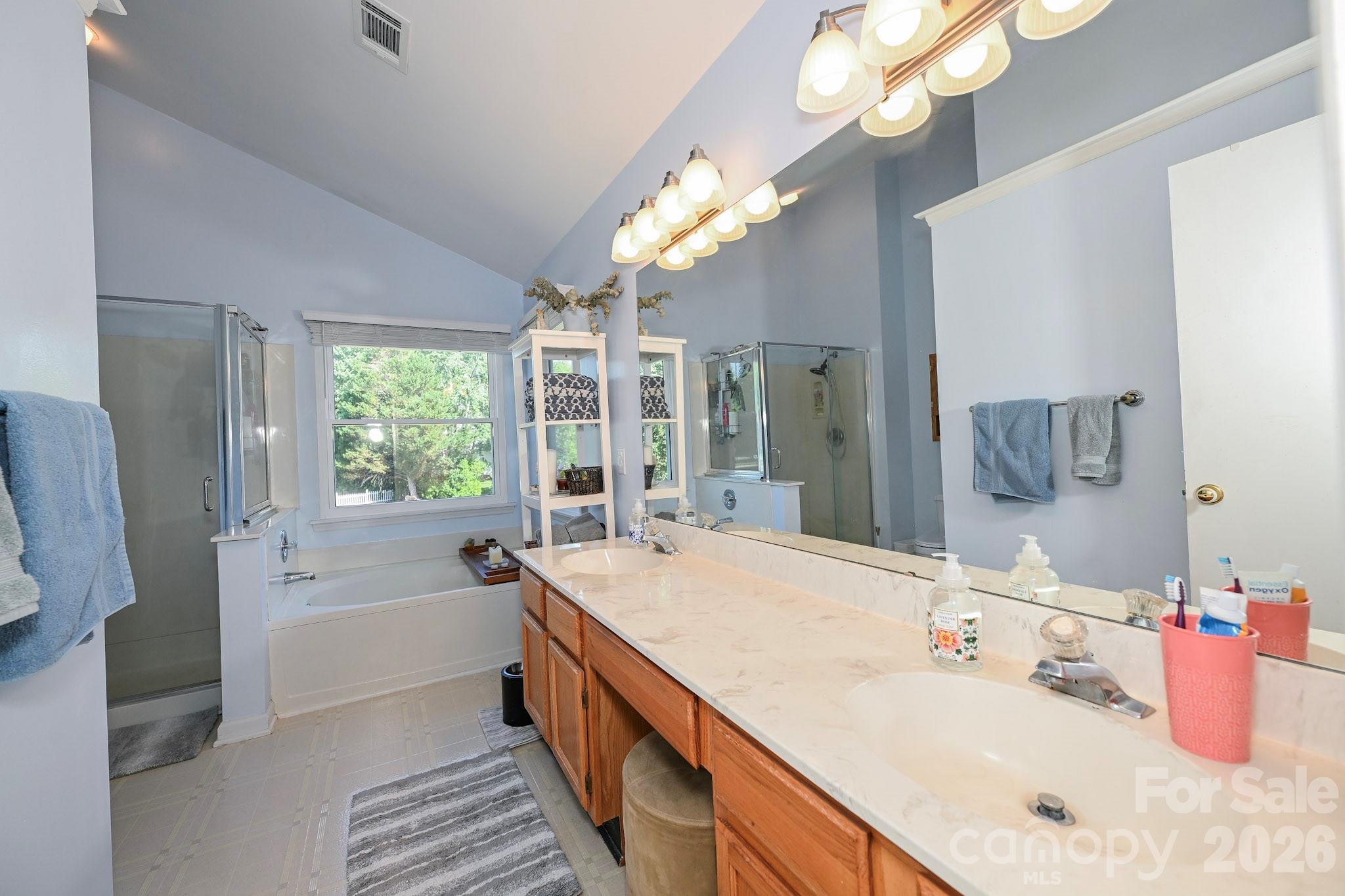 9101 Castlebay Drive Property Photo 35