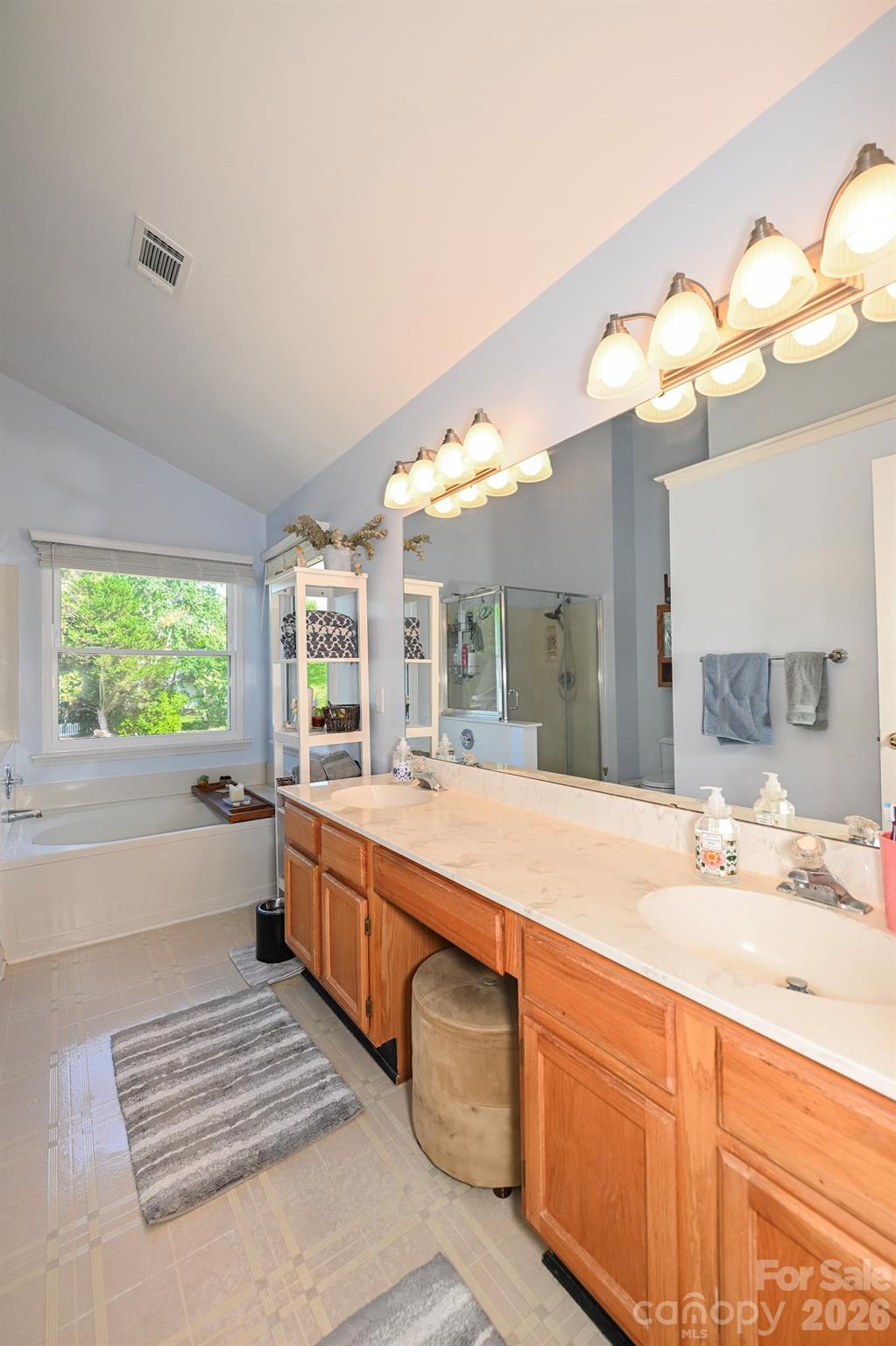 9101 Castlebay Drive Property Photo 36