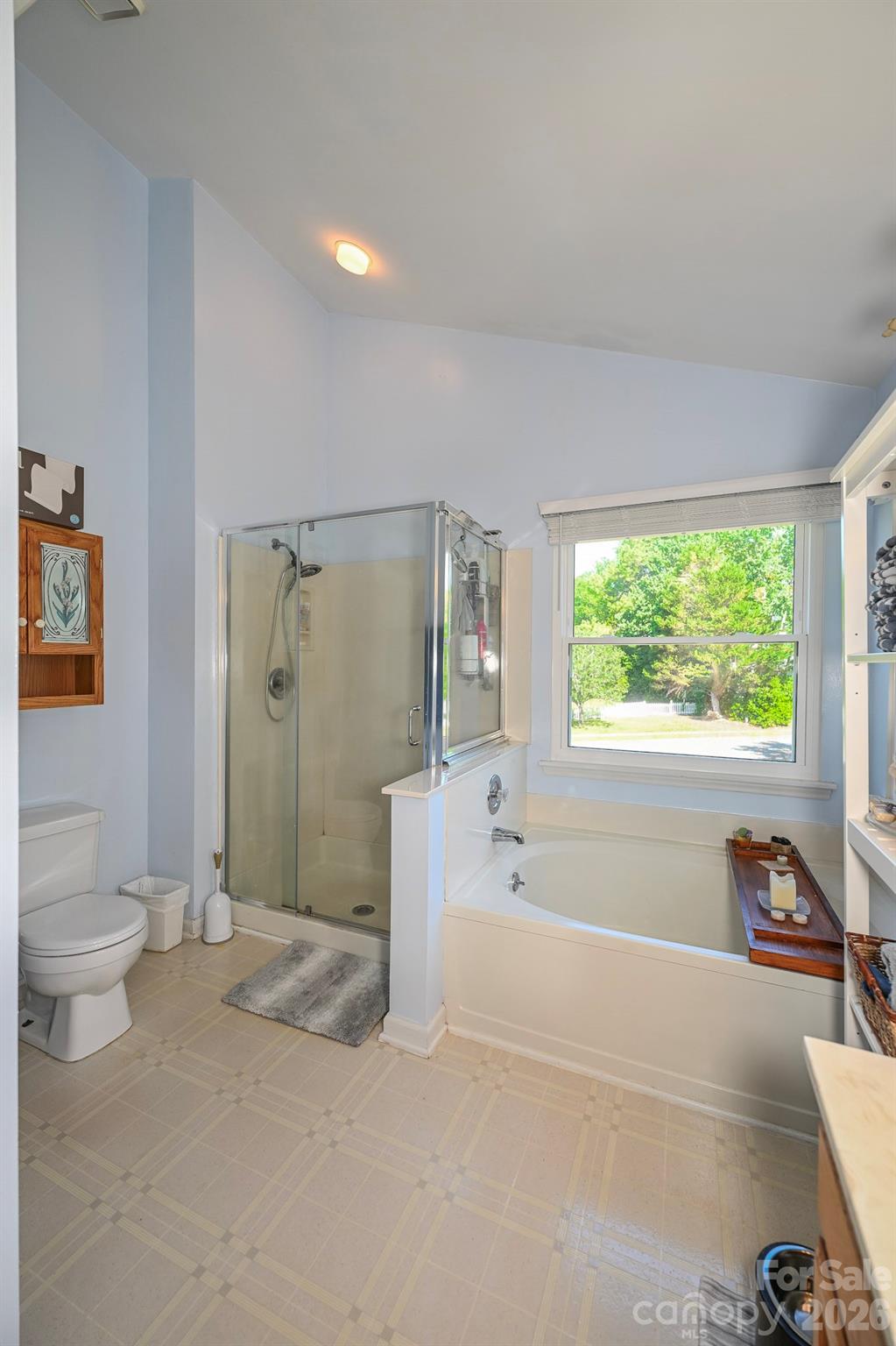 9101 Castlebay Drive Property Photo 38