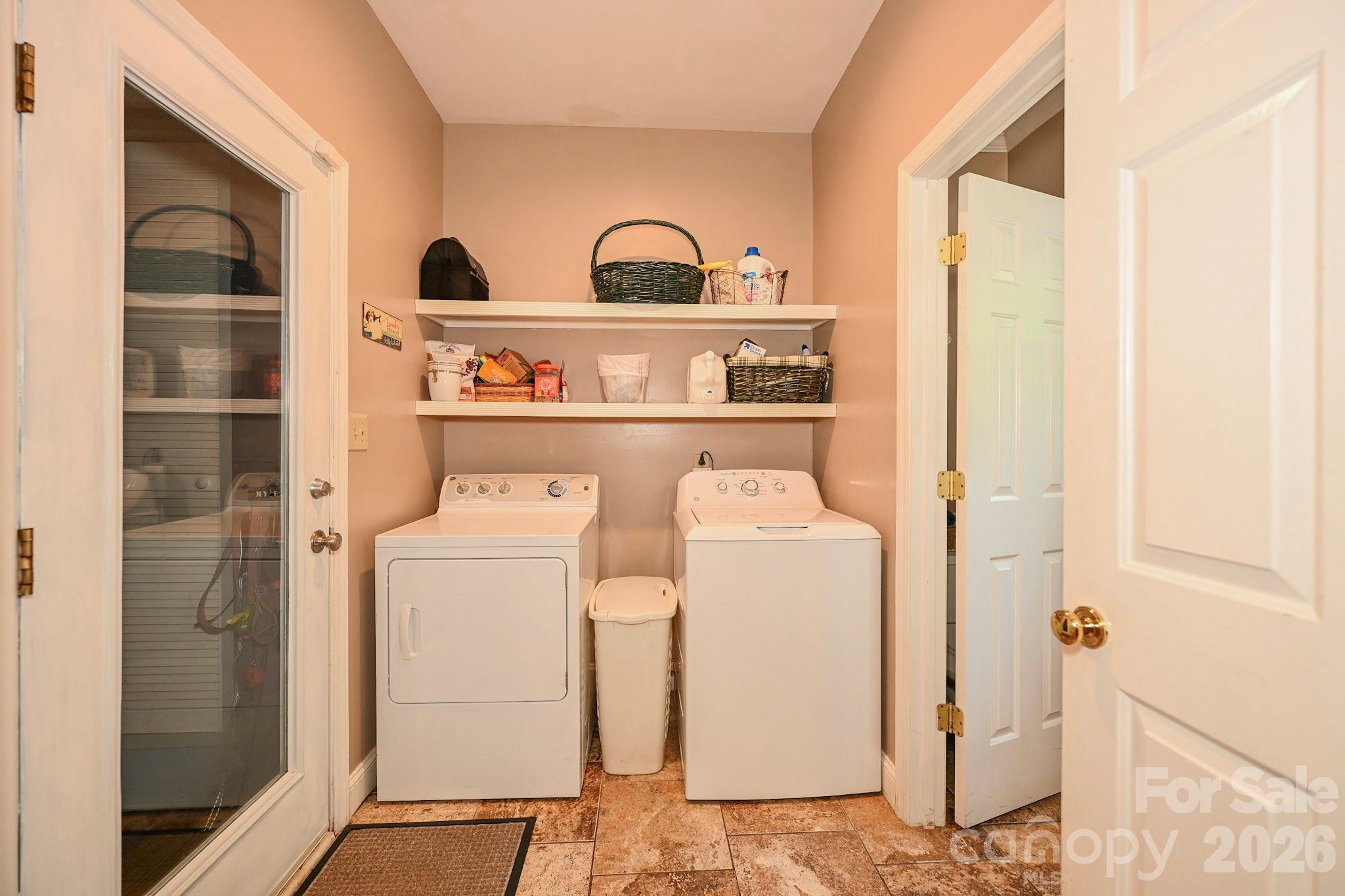 9101 Castlebay Drive Property Photo 42