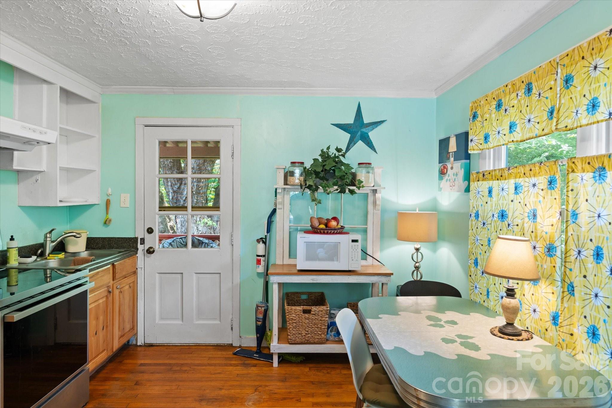 224 Aurora Drive Property Photo 7