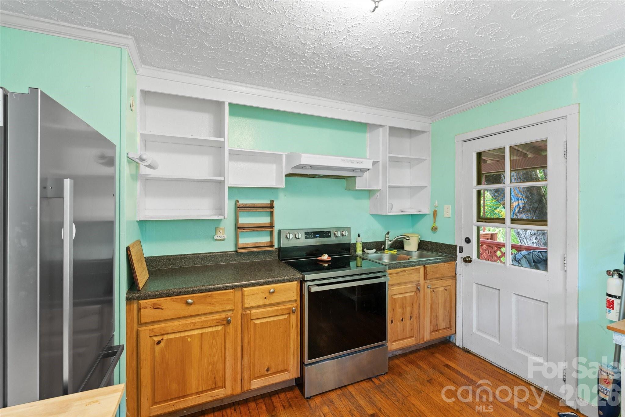 224 Aurora Drive Property Photo 8