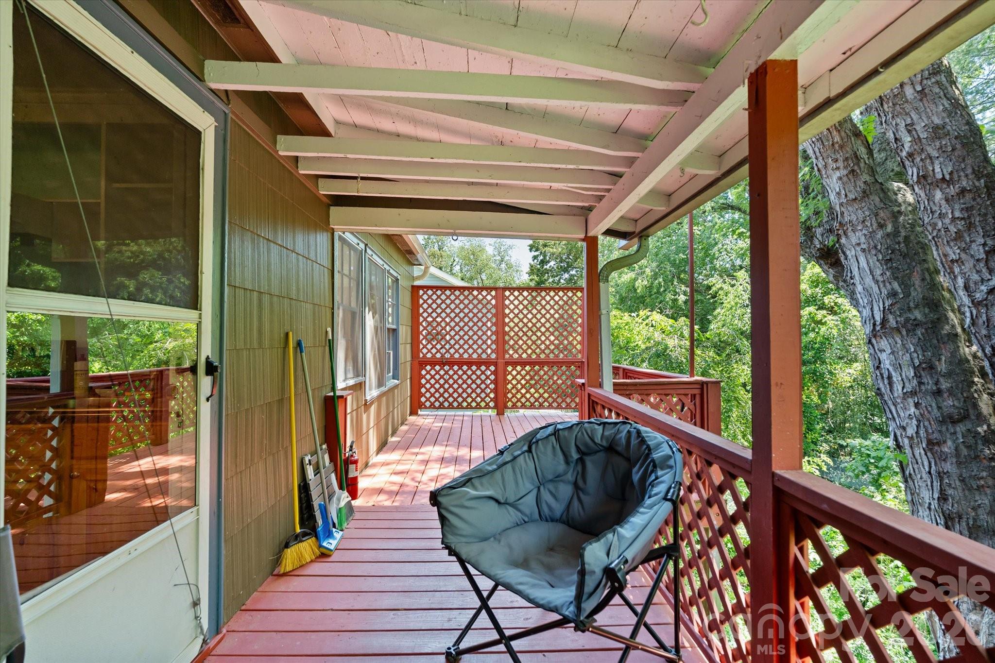 224 Aurora Drive Property Photo 12