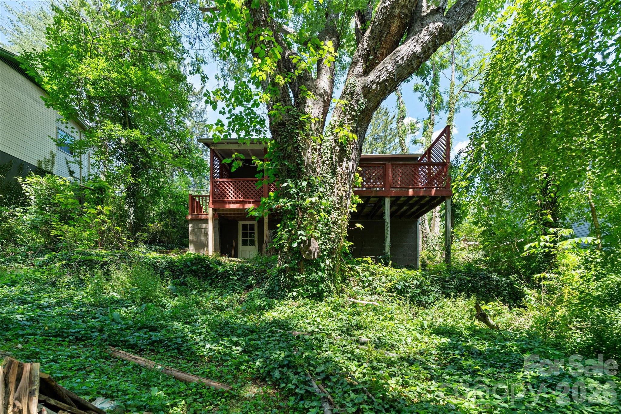 224 Aurora Drive Property Photo 29