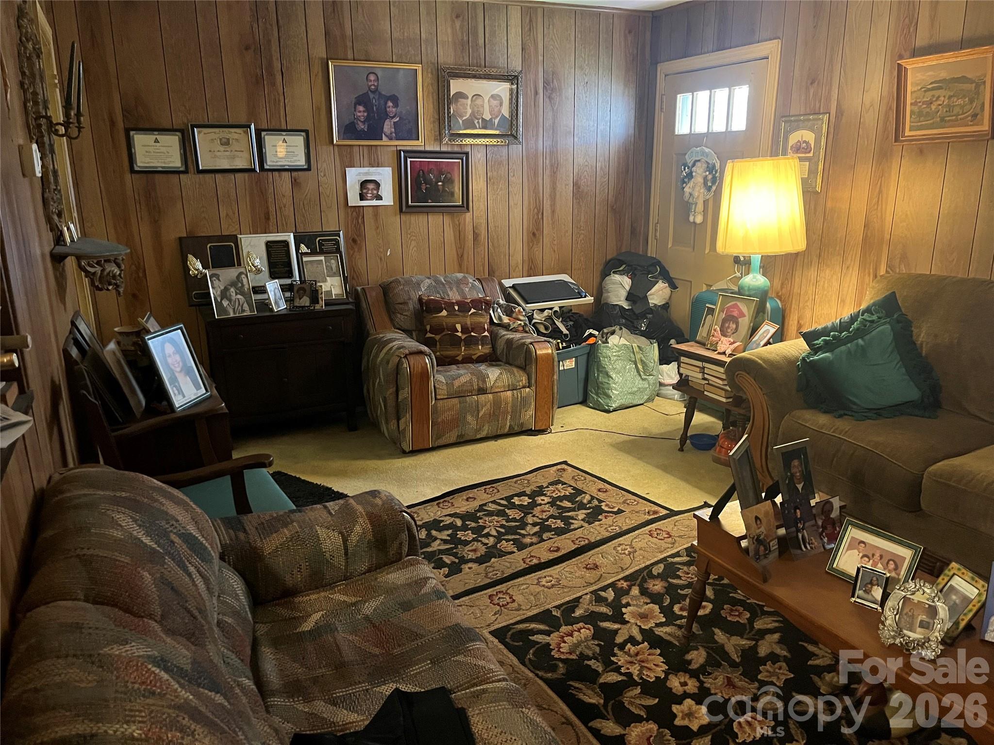 2618 Roslyn Avenue Property Photo 6