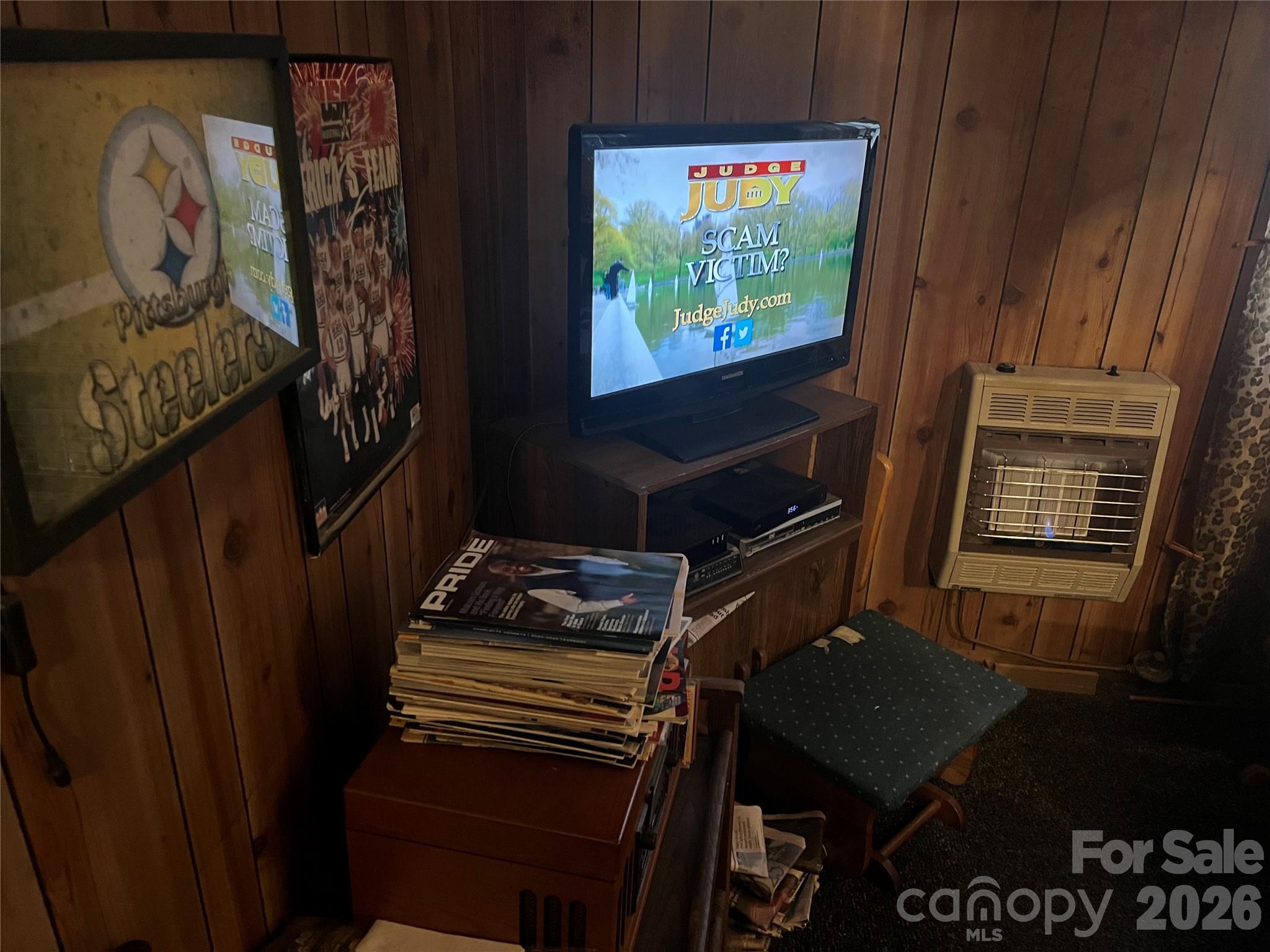 2618 Roslyn Avenue Property Photo 9