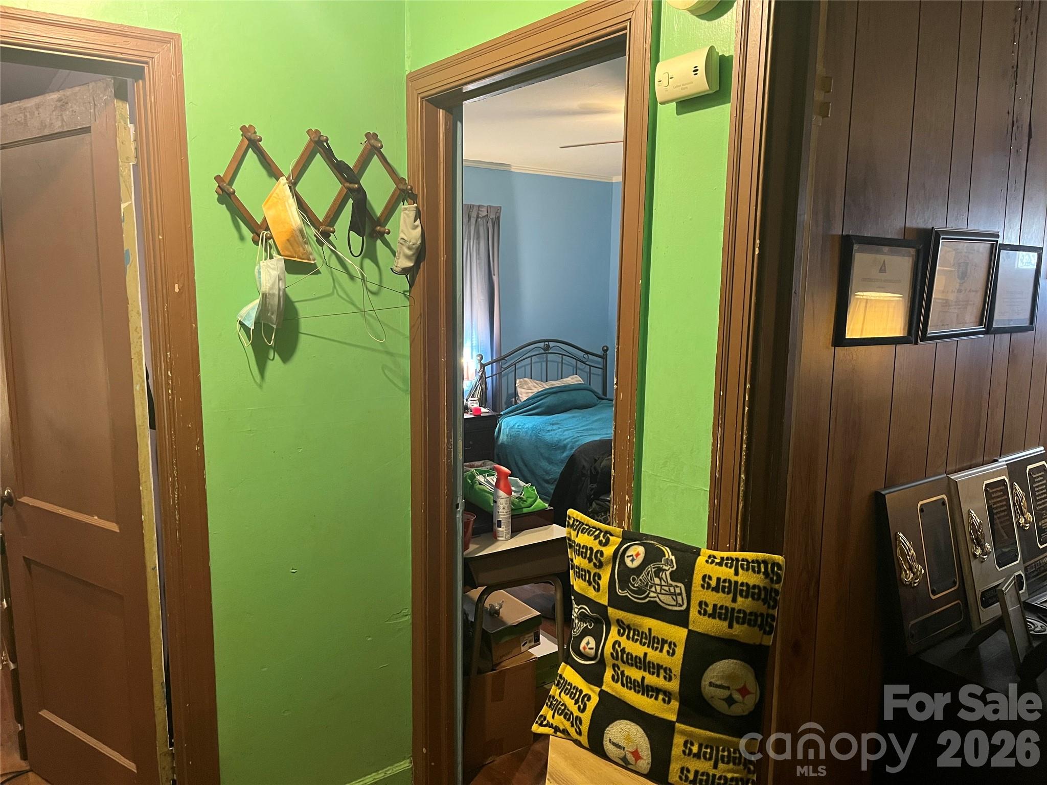 2618 Roslyn Avenue Property Photo 18