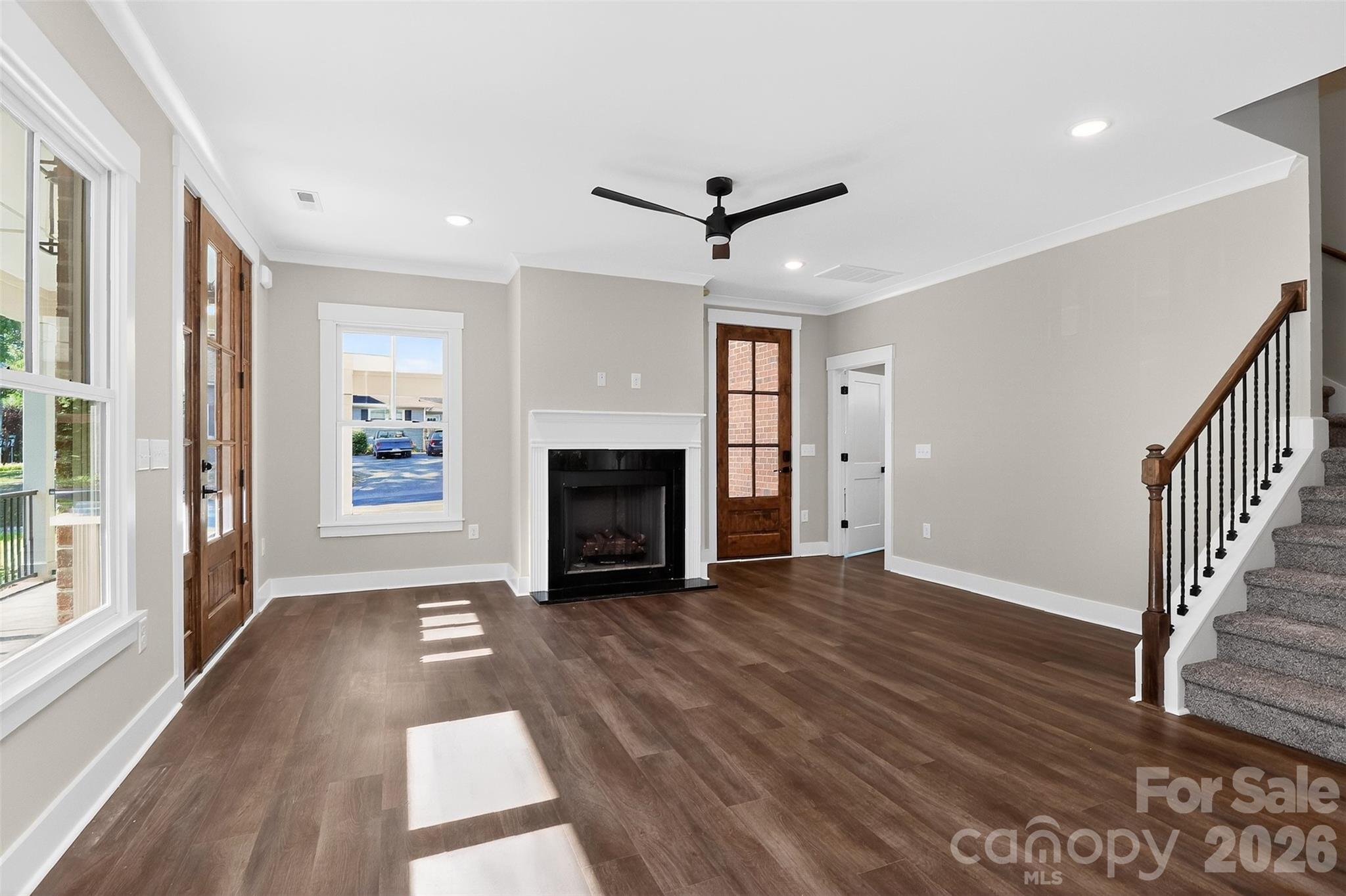 120 S Crawford Street Property Photo 7