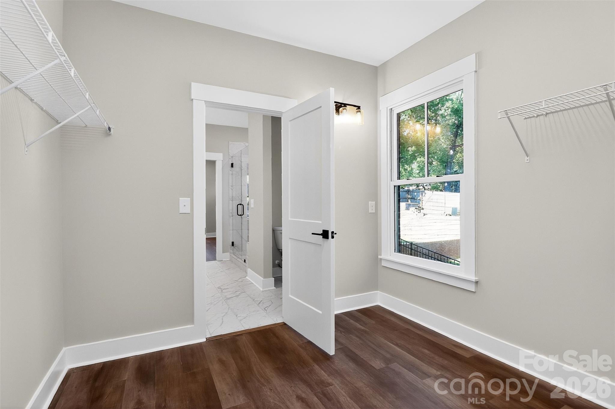 120 S Crawford Street Property Photo 18