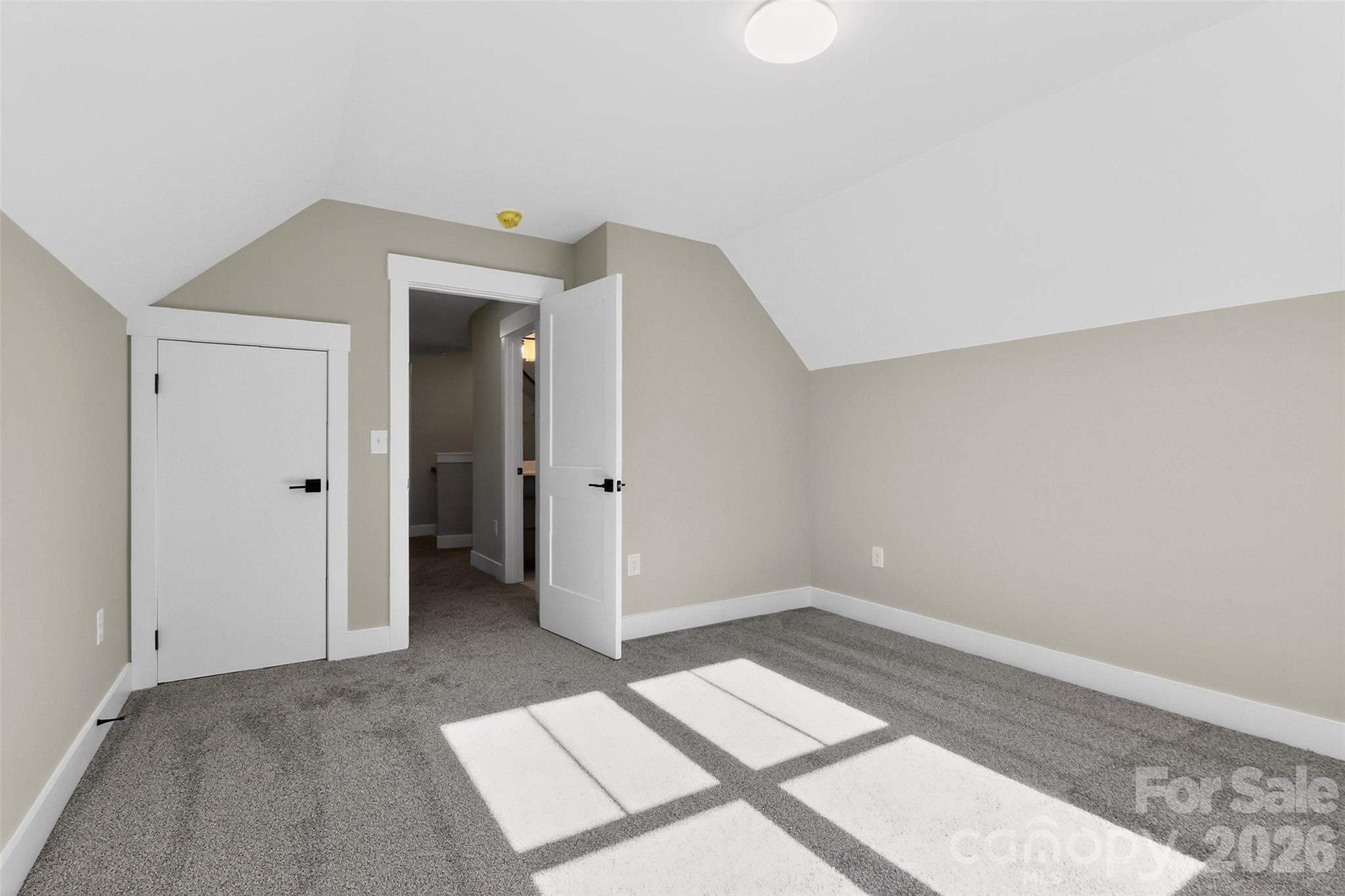 120 S Crawford Street Property Photo 25