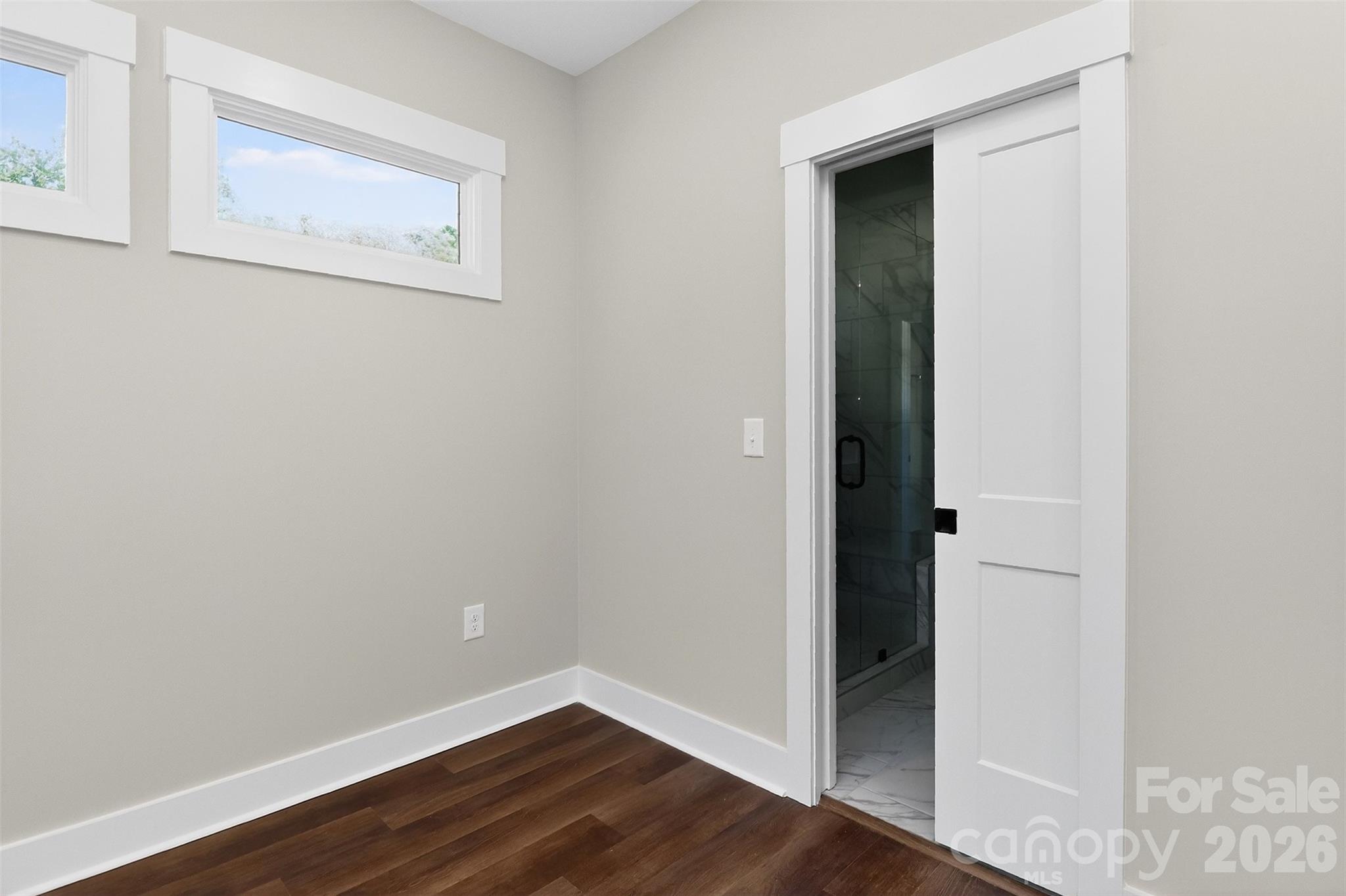 120 S Crawford Street Property Photo 30