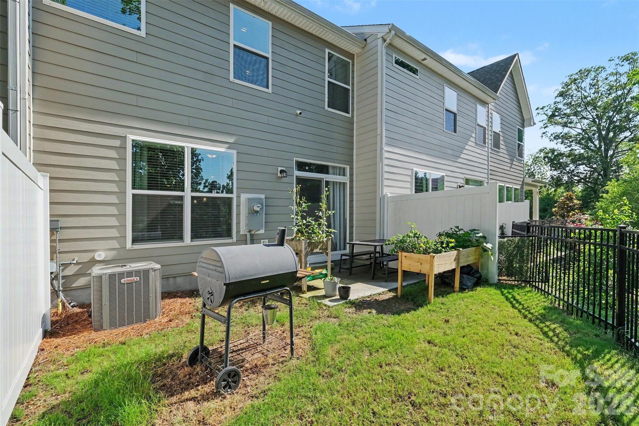 2202 Bexar Trail Property Photo 30