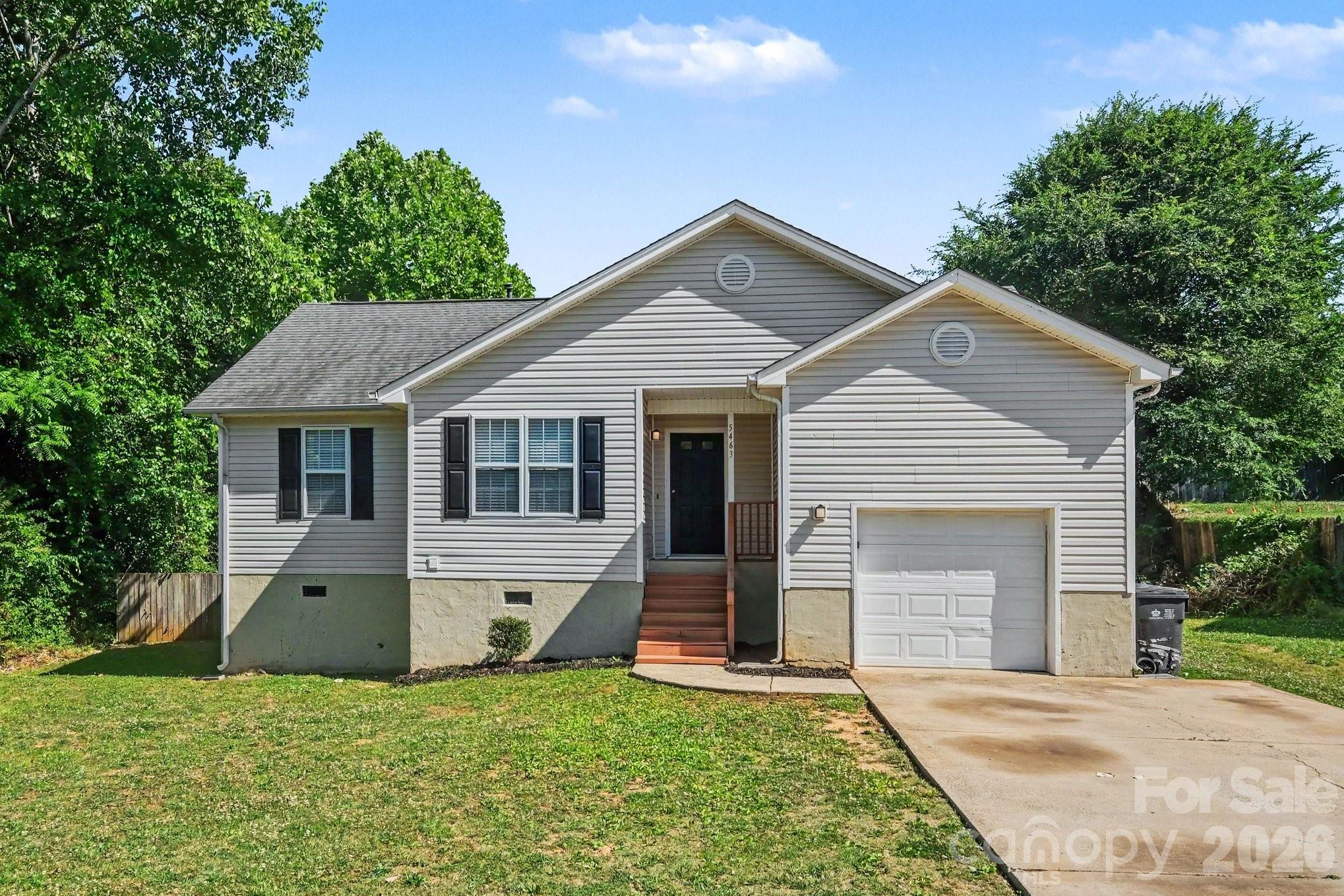 5463 Realtree Lane Property Photo 1