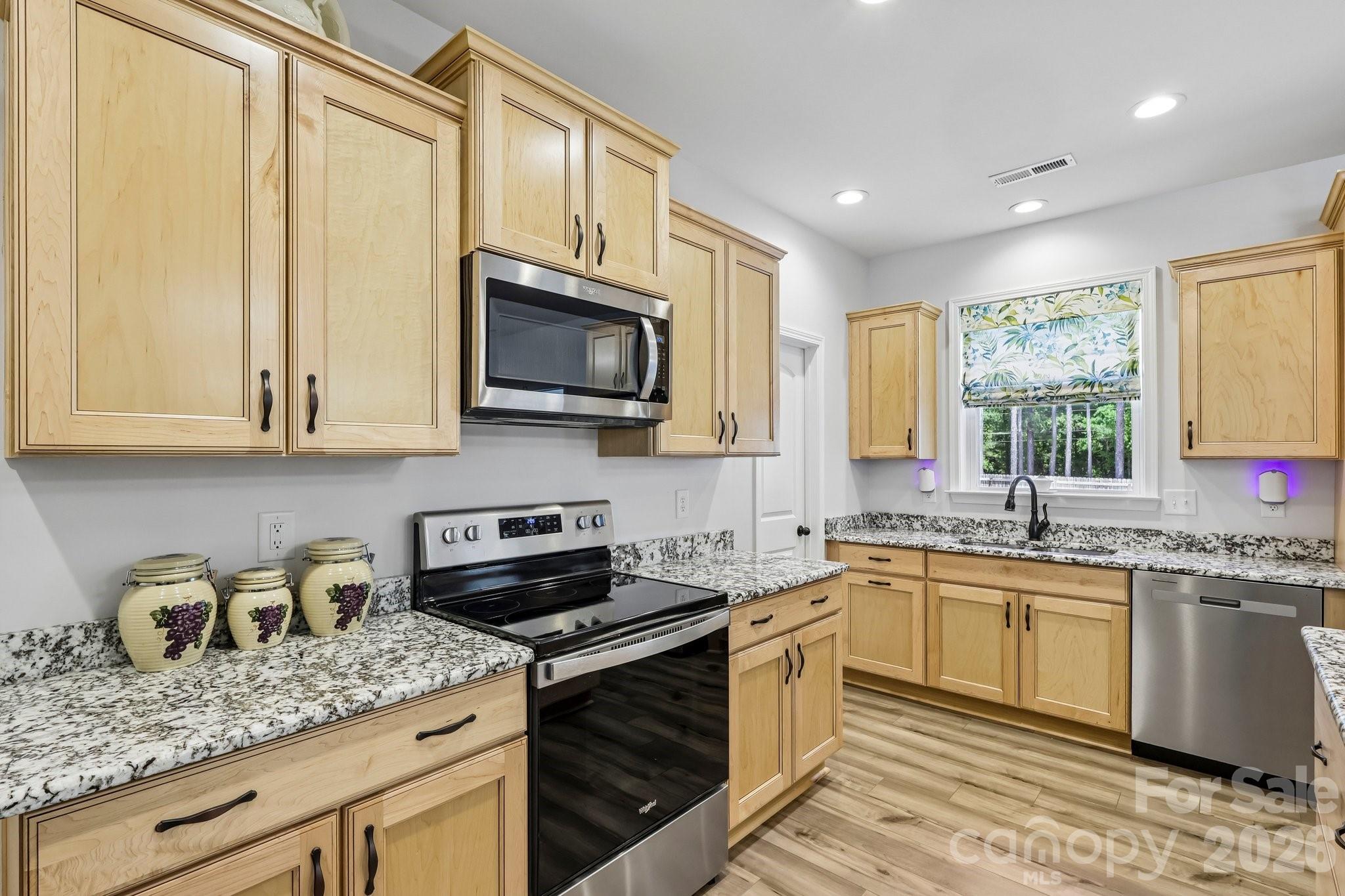 5301 Garden Gate Drive Property Photo 5