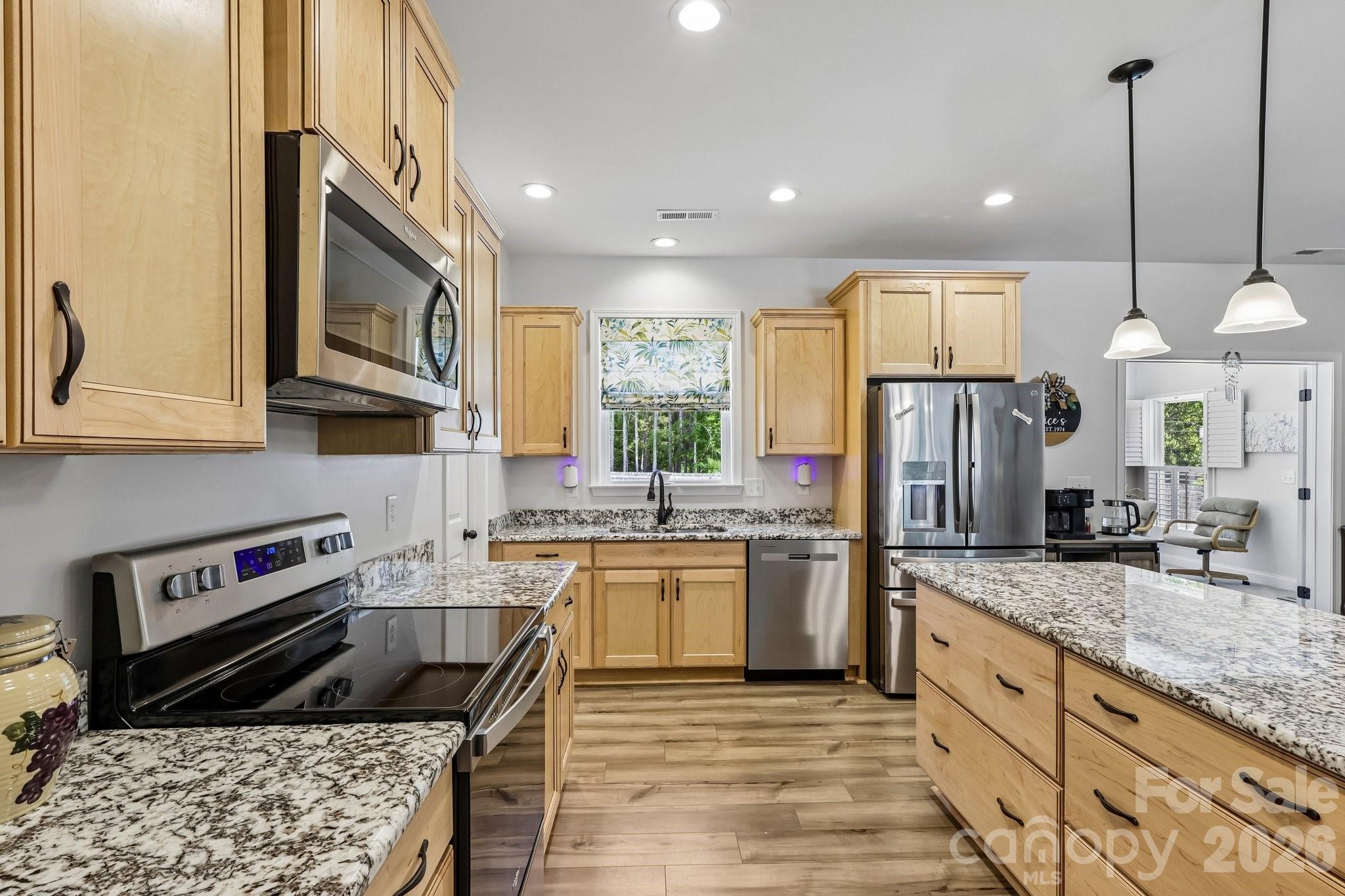 5301 Garden Gate Drive Property Photo 7
