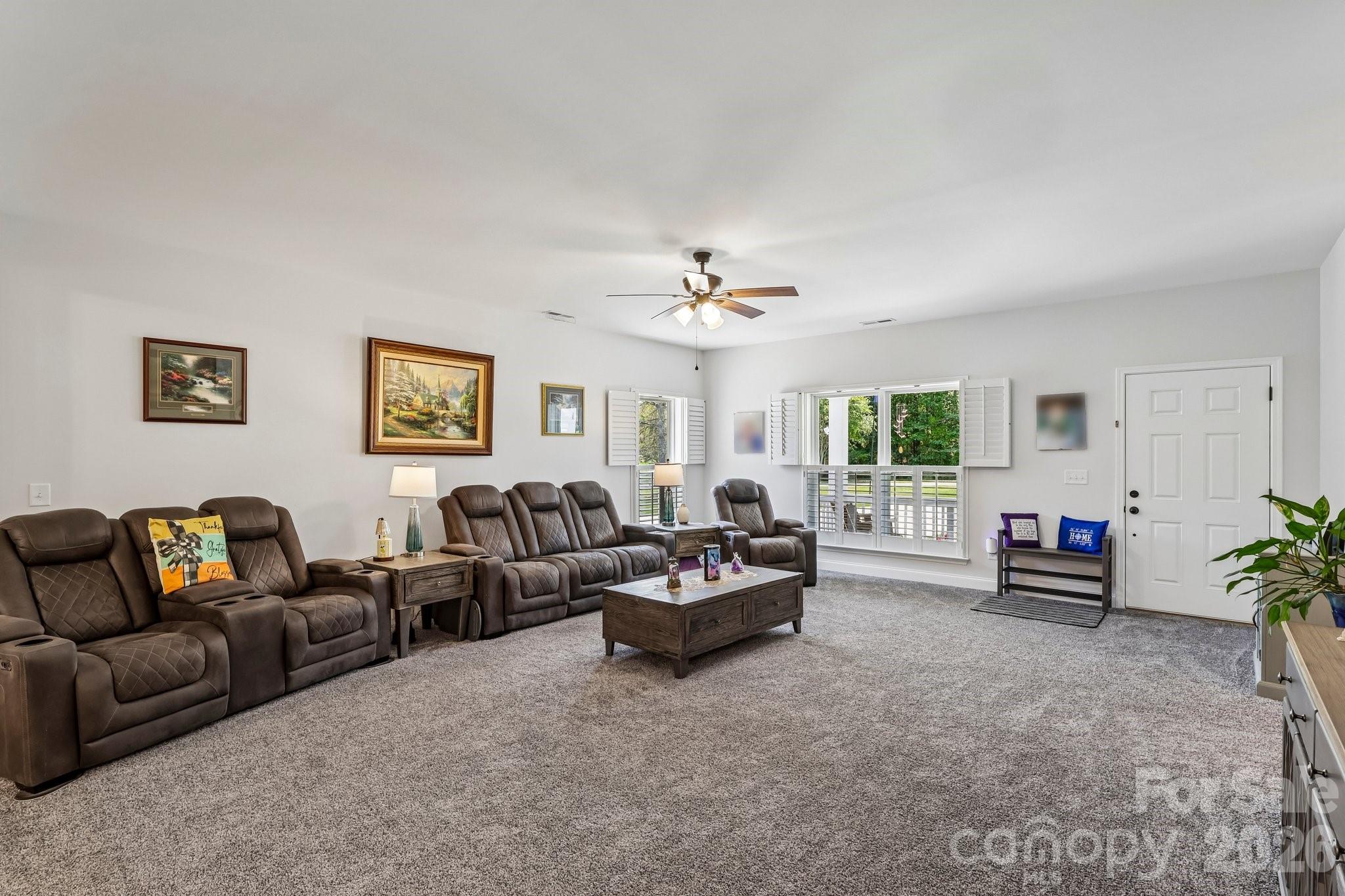 5301 Garden Gate Drive Property Photo 13