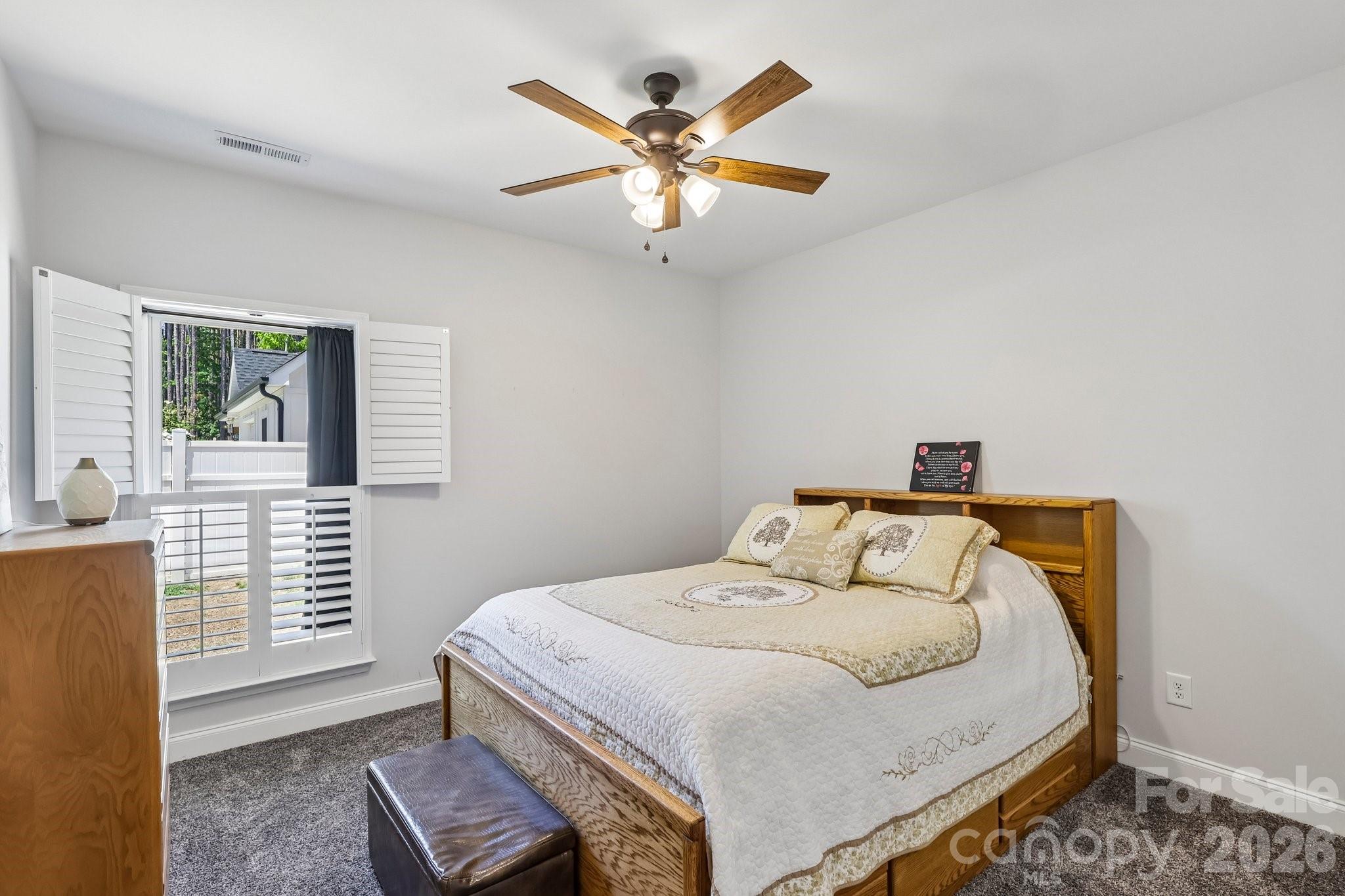 5301 Garden Gate Drive Property Photo 18