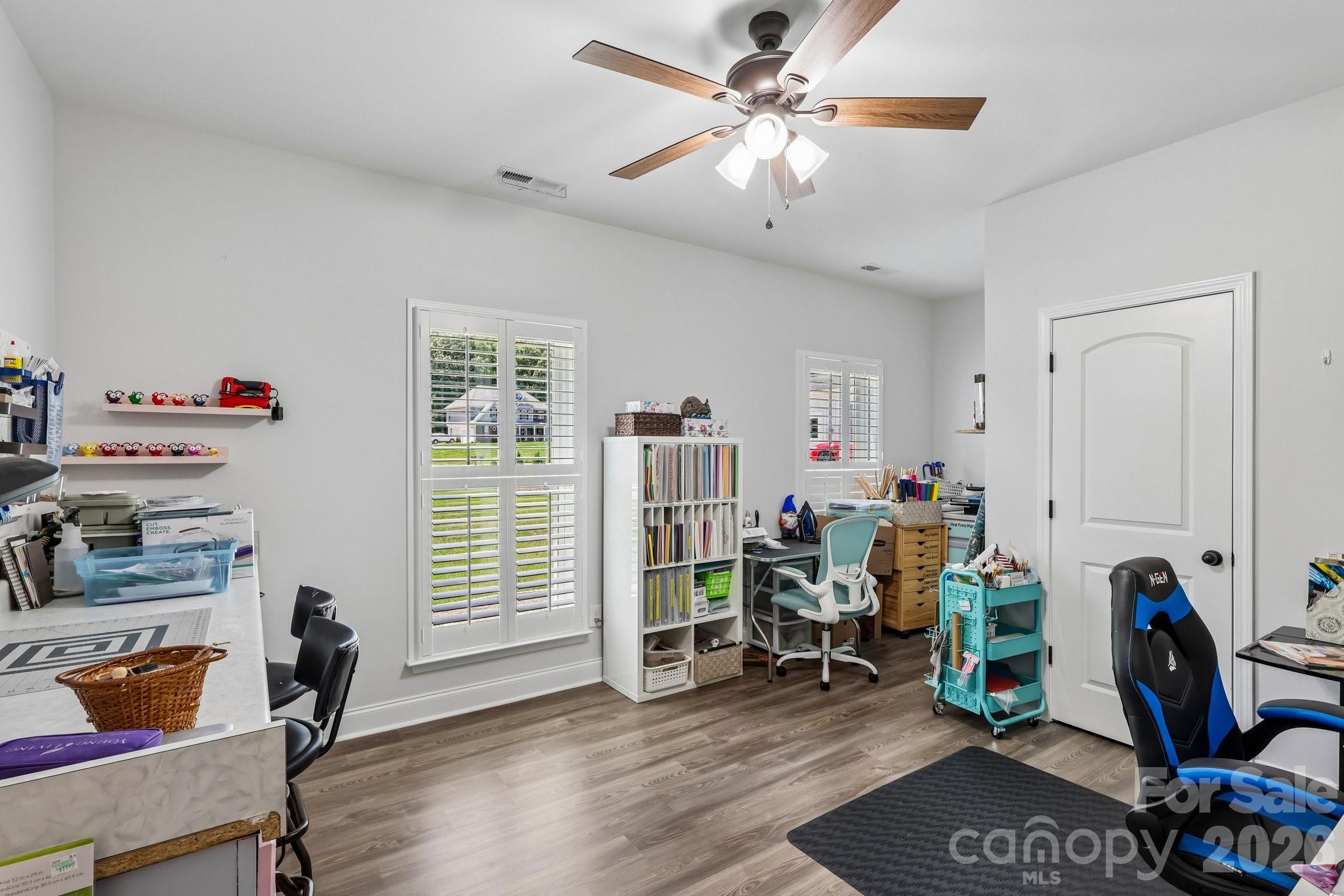 5301 Garden Gate Drive Property Photo 21