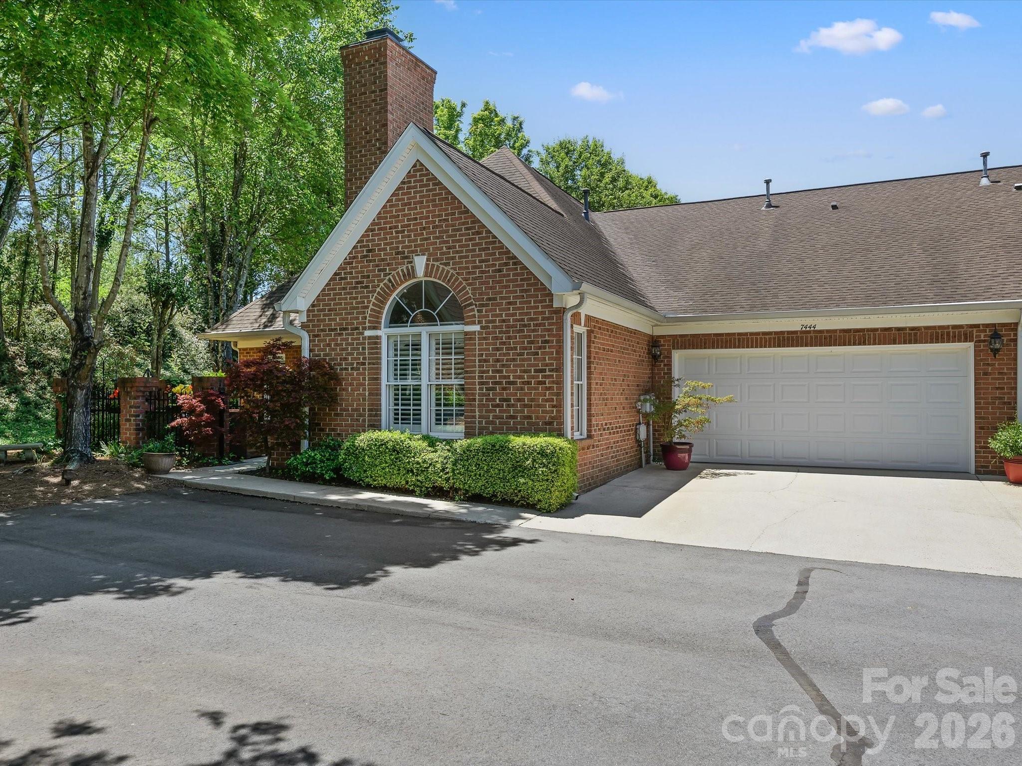 7444 Hurstbourne Green Drive Property Photo 3