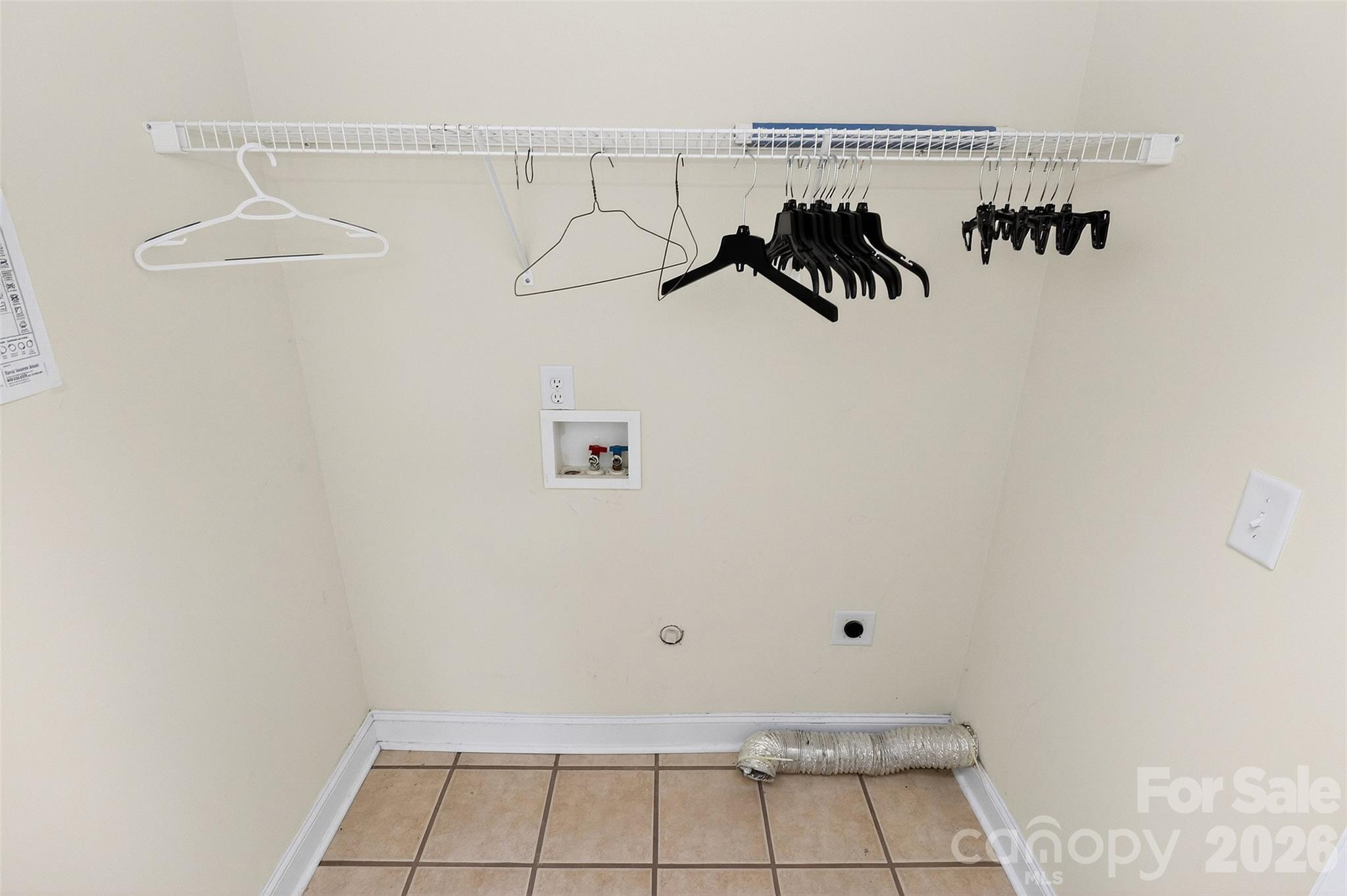 2823 Gourdvine Drive Property Photo 18