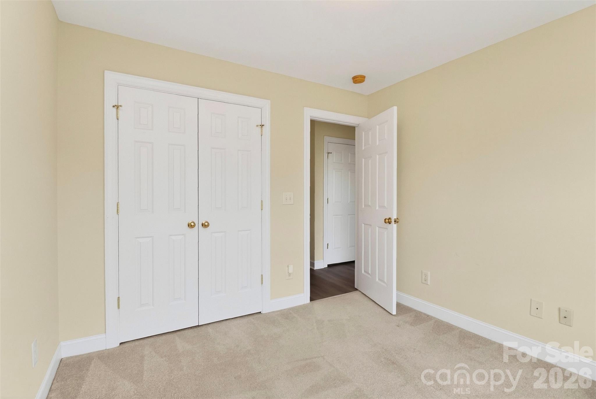 2823 Gourdvine Drive Property Photo 22
