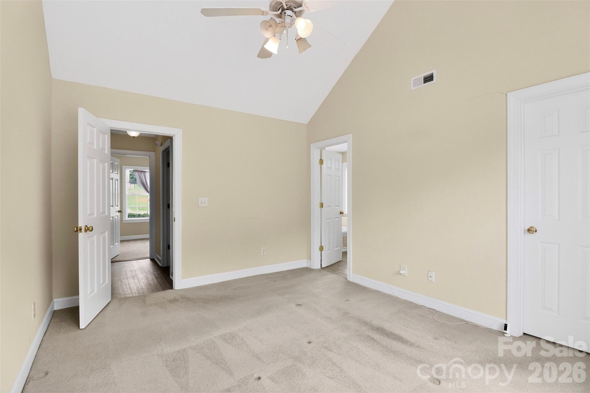 2823 Gourdvine Drive Property Photo 26