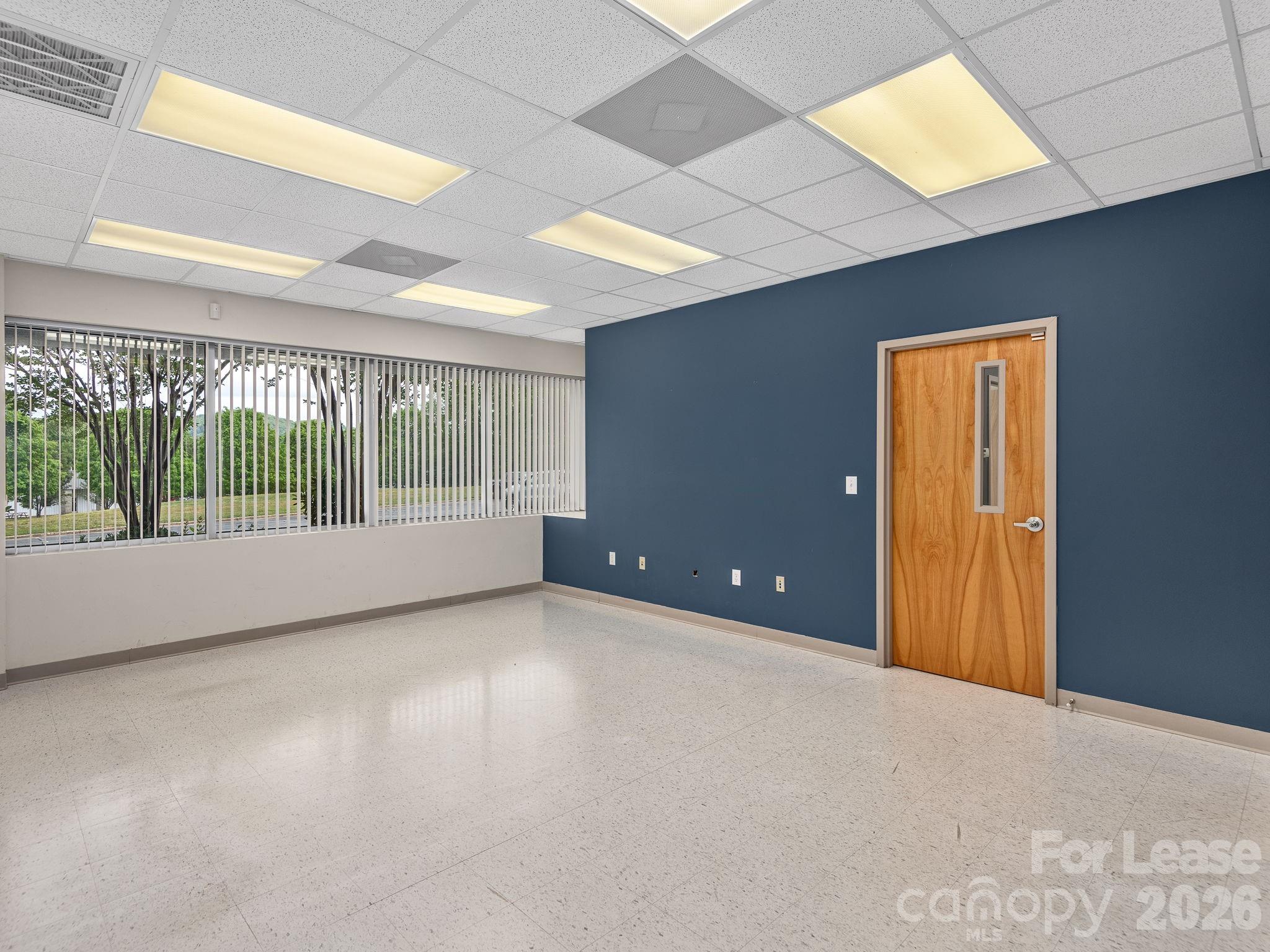 189 Continuum Drive B Property Photo 12