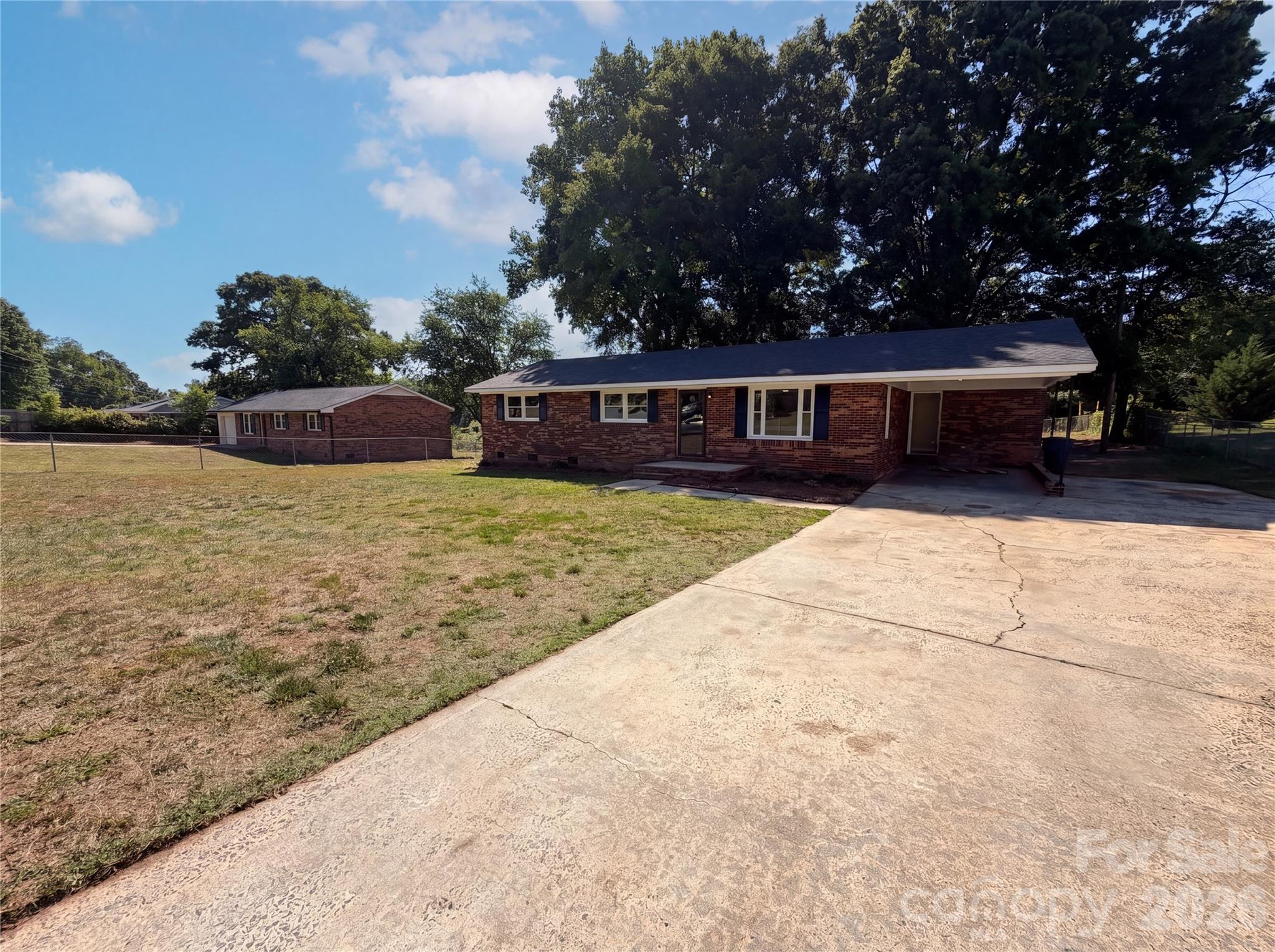 4030 Angus Drive Property Photo 2