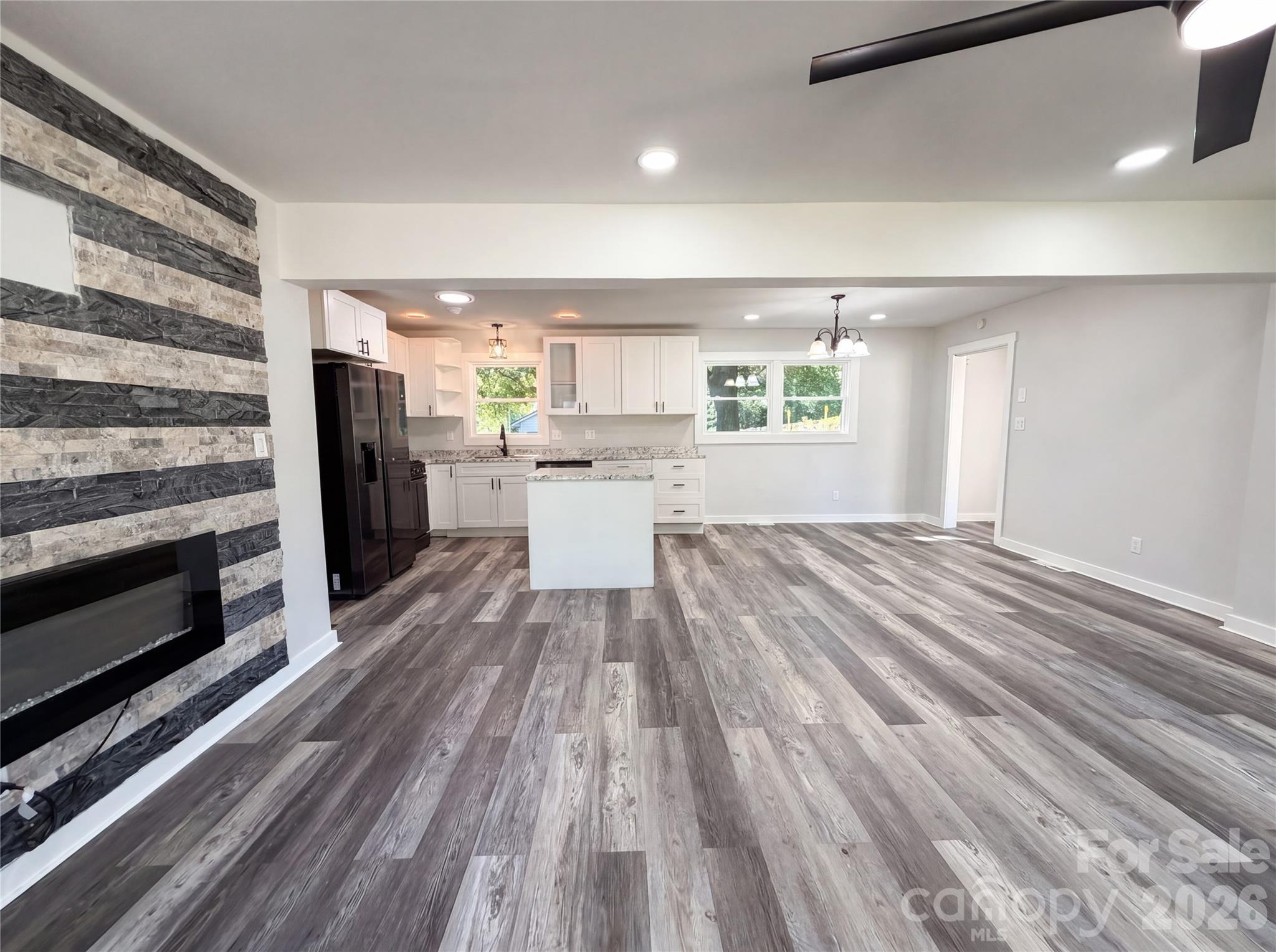 4030 Angus Drive Property Photo 4