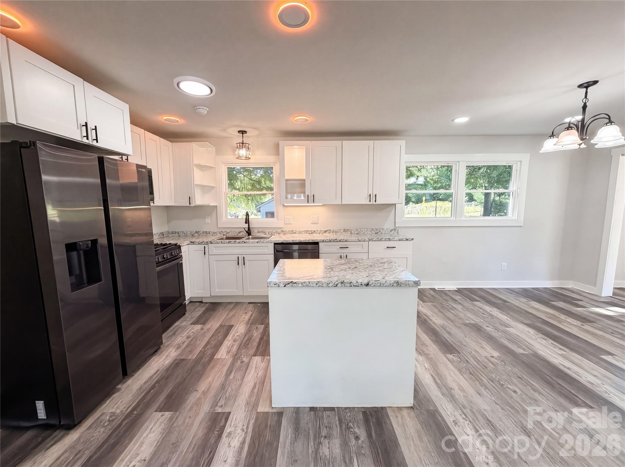 4030 Angus Drive Property Photo 6