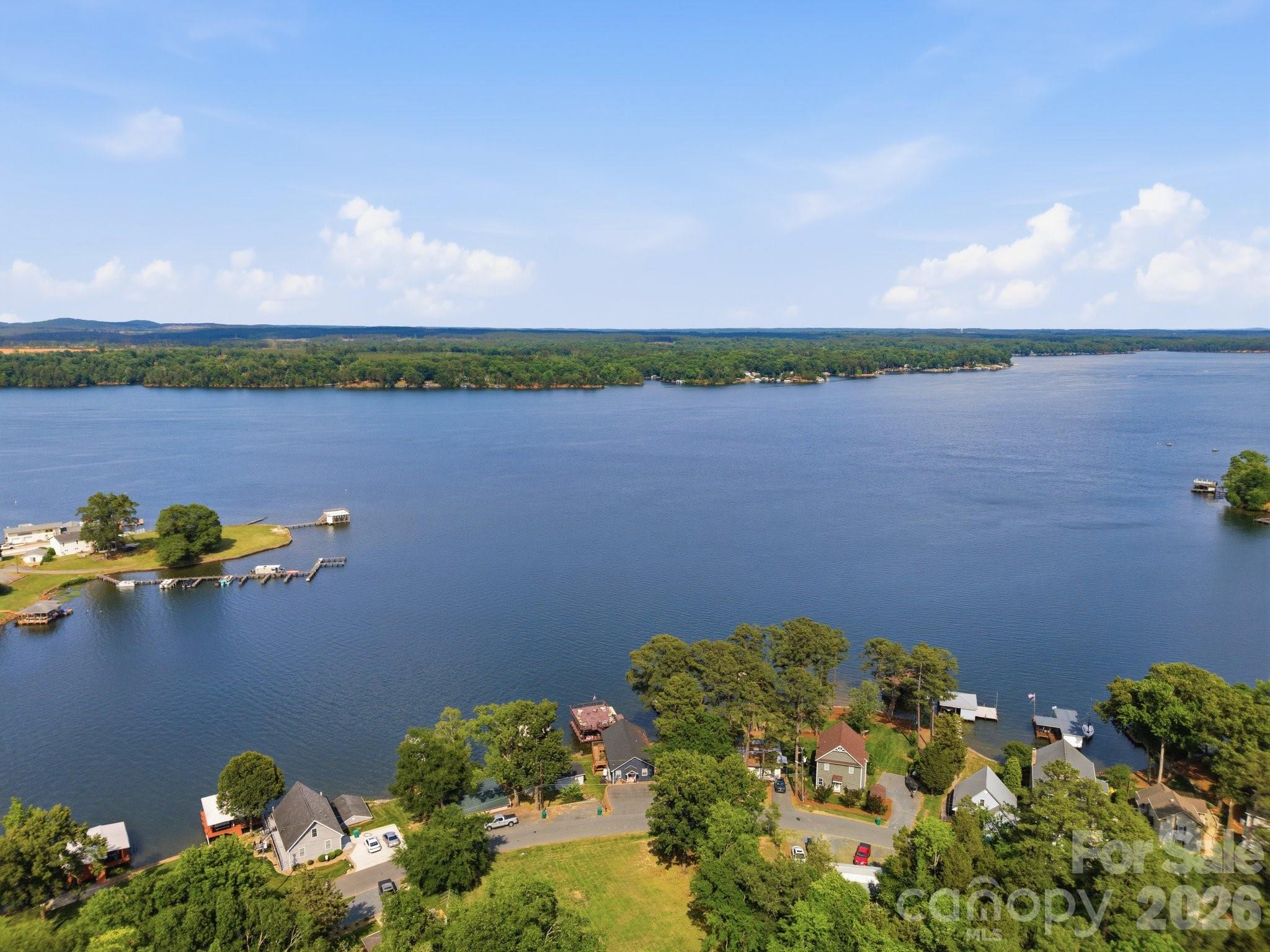 562 Lake Head Road Property Photo 1