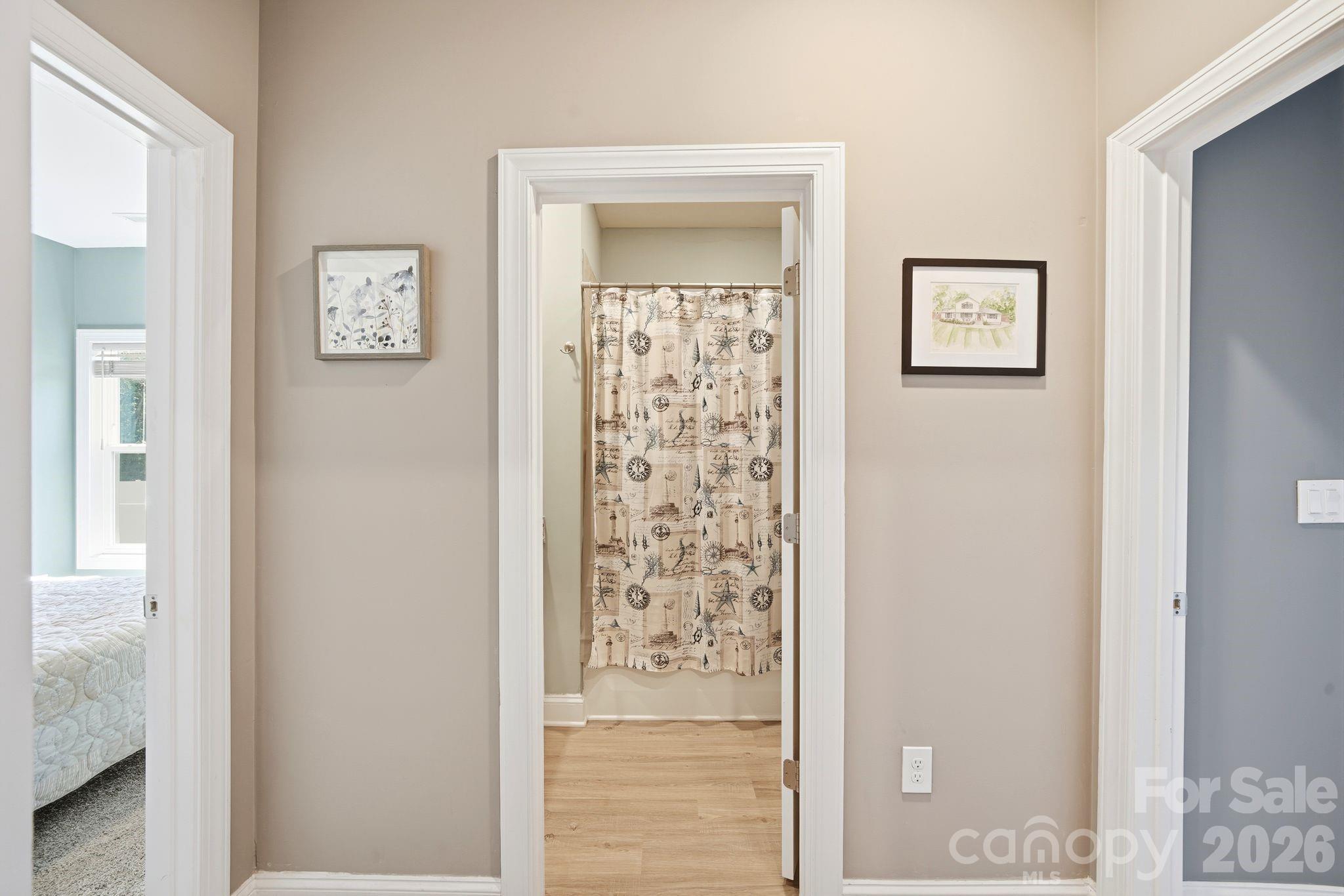 124 N Sina Street Property Photo 9