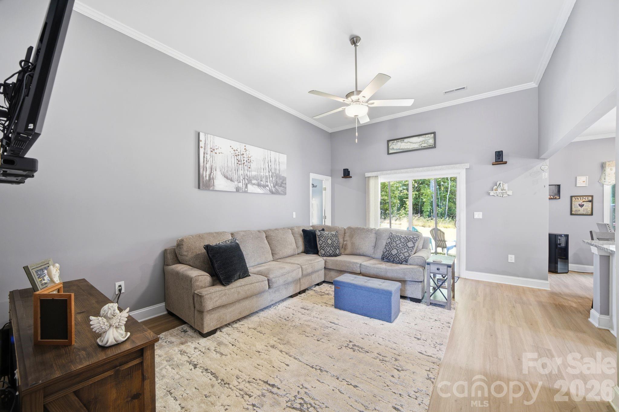 124 N Sina Street Property Photo 16