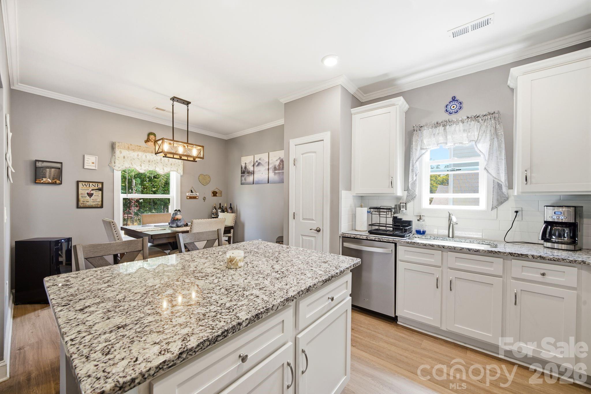 124 N Sina Street Property Photo 20