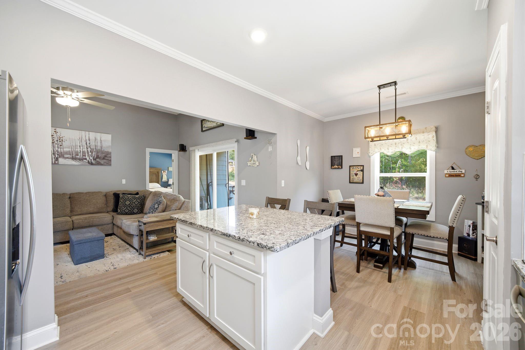124 N Sina Street Property Photo 21