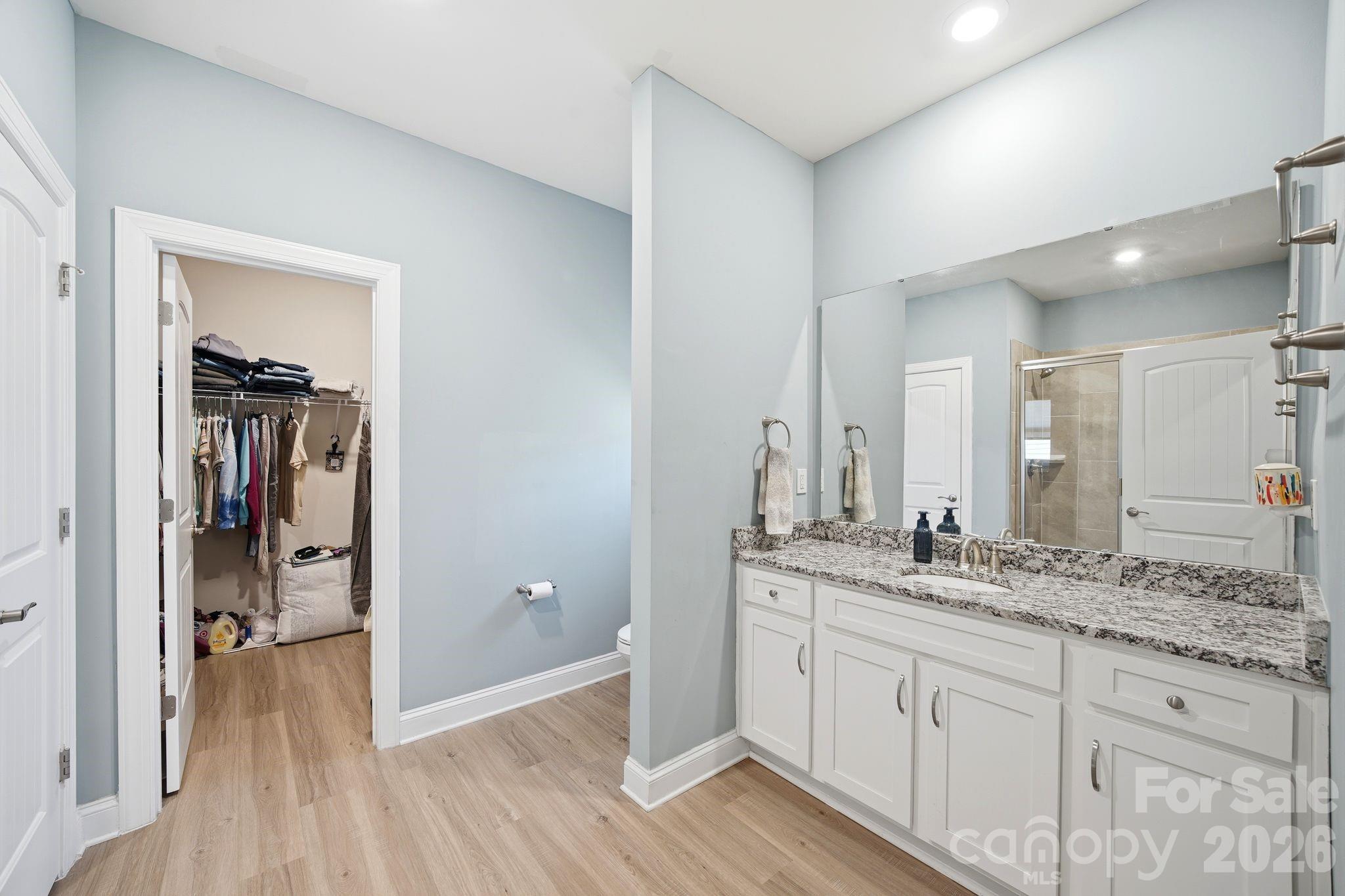 124 N Sina Street Property Photo 28