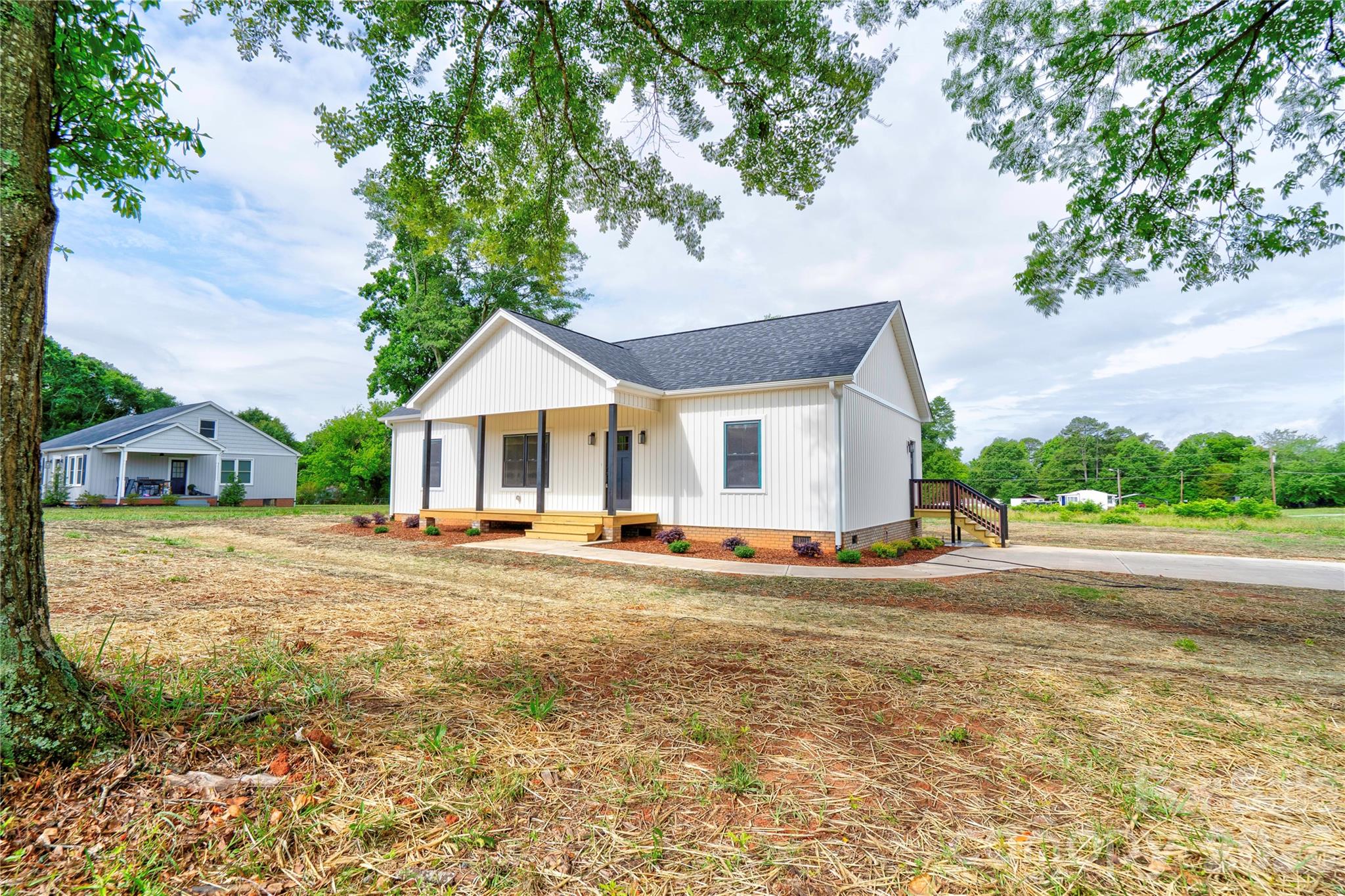 1168 Granite Drive Property Photo 3