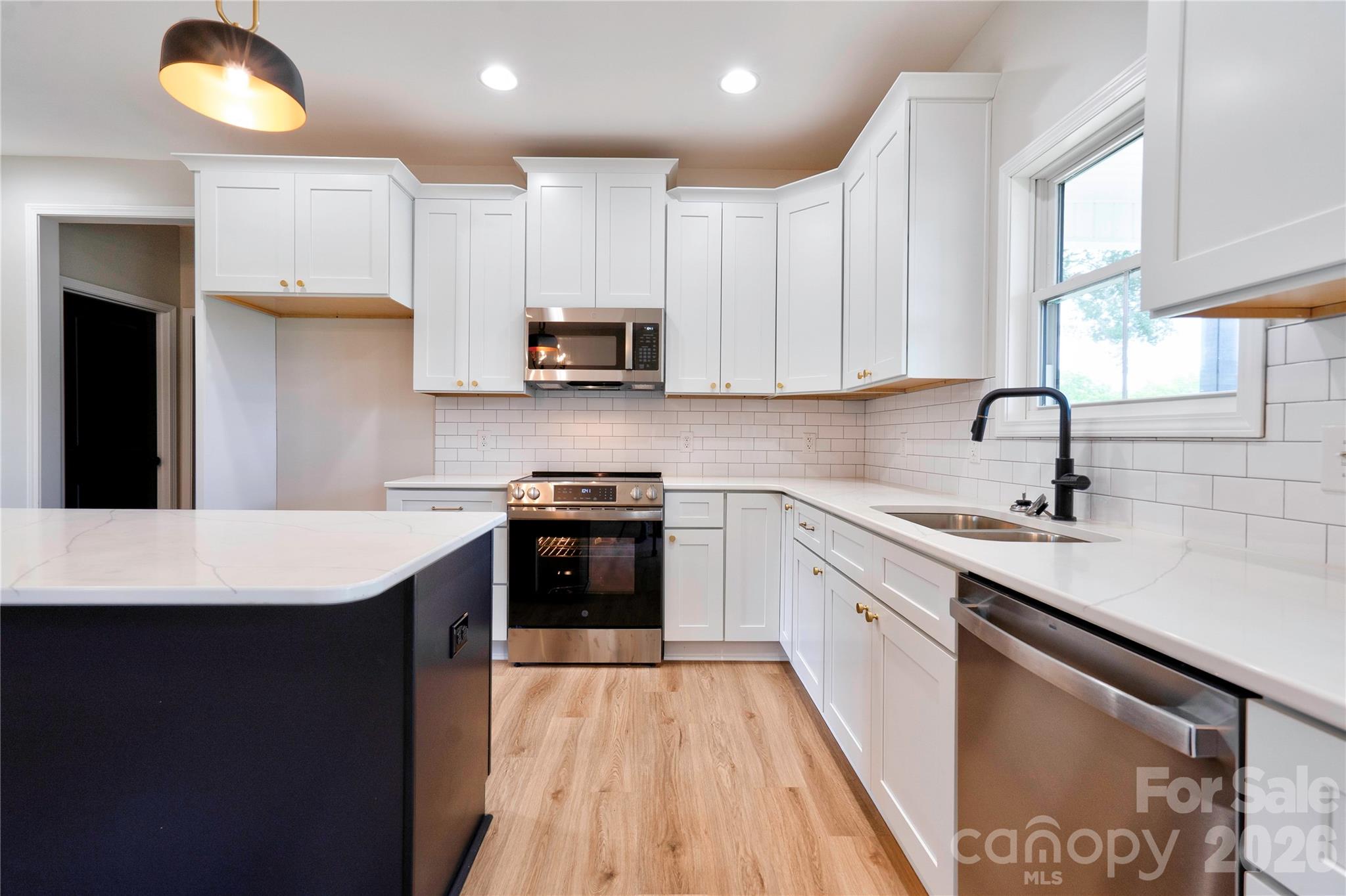 1168 Granite Drive Property Photo 11