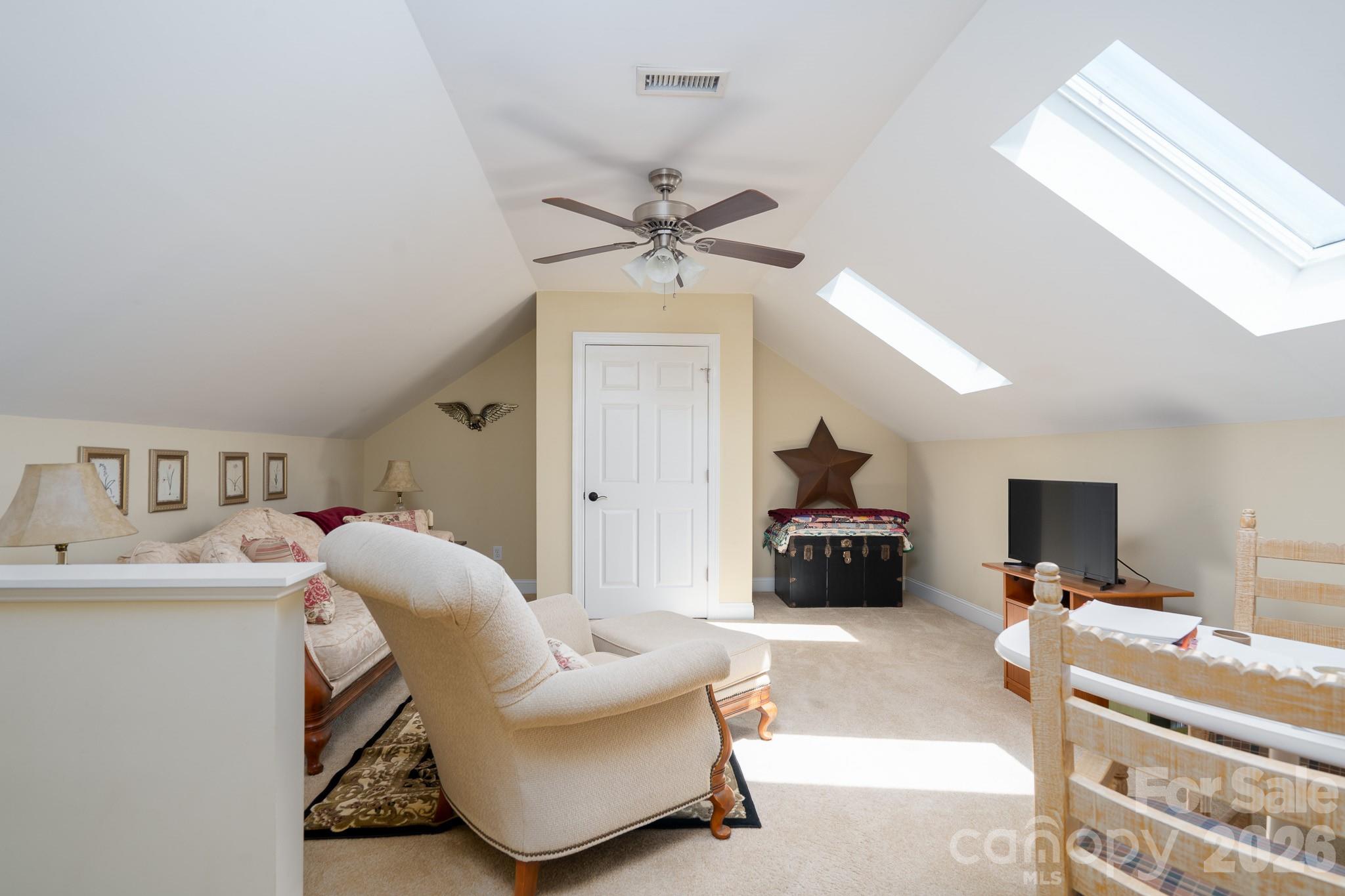 587 Marigold Drive Property Photo 11