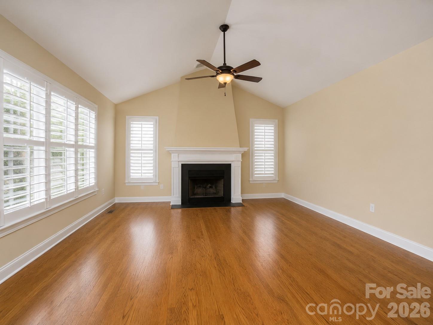 587 Marigold Drive Property Photo 12